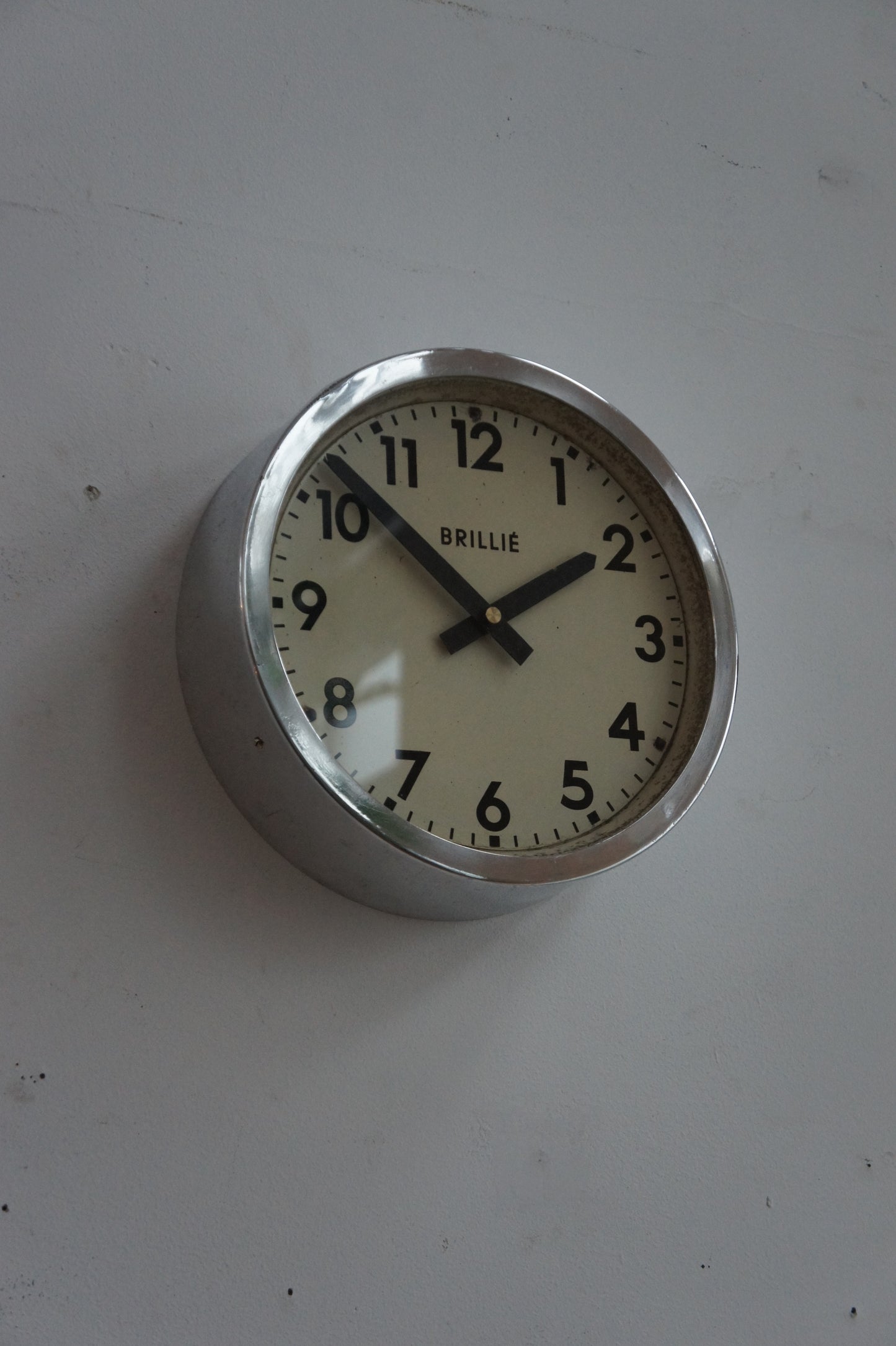 BRILLIÉ Wall Clock / Polish aluminium