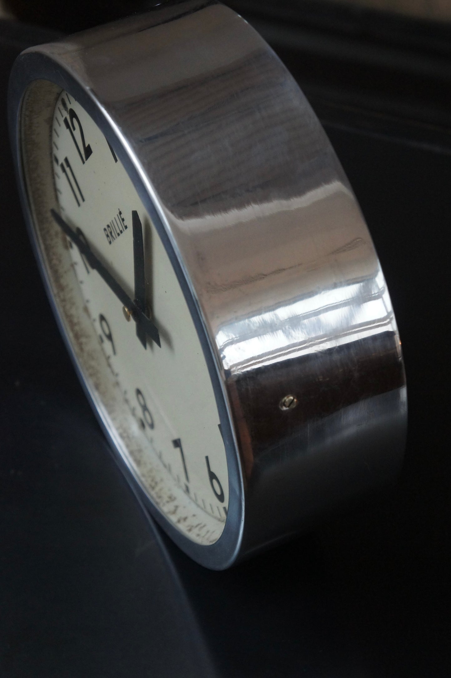 BRILLIÉ Wall Clock / Polish aluminium