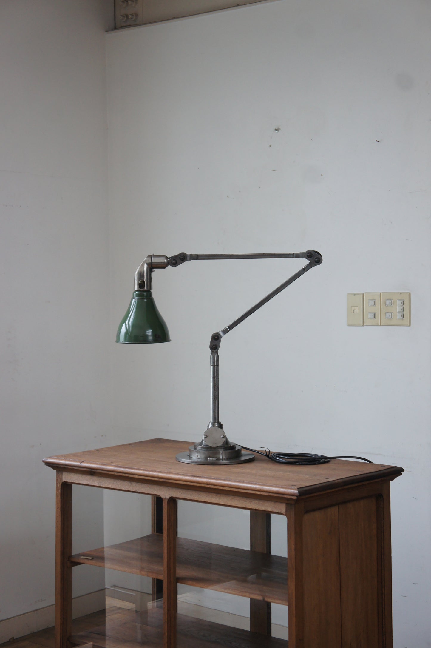 MEK-ELEK Stand light