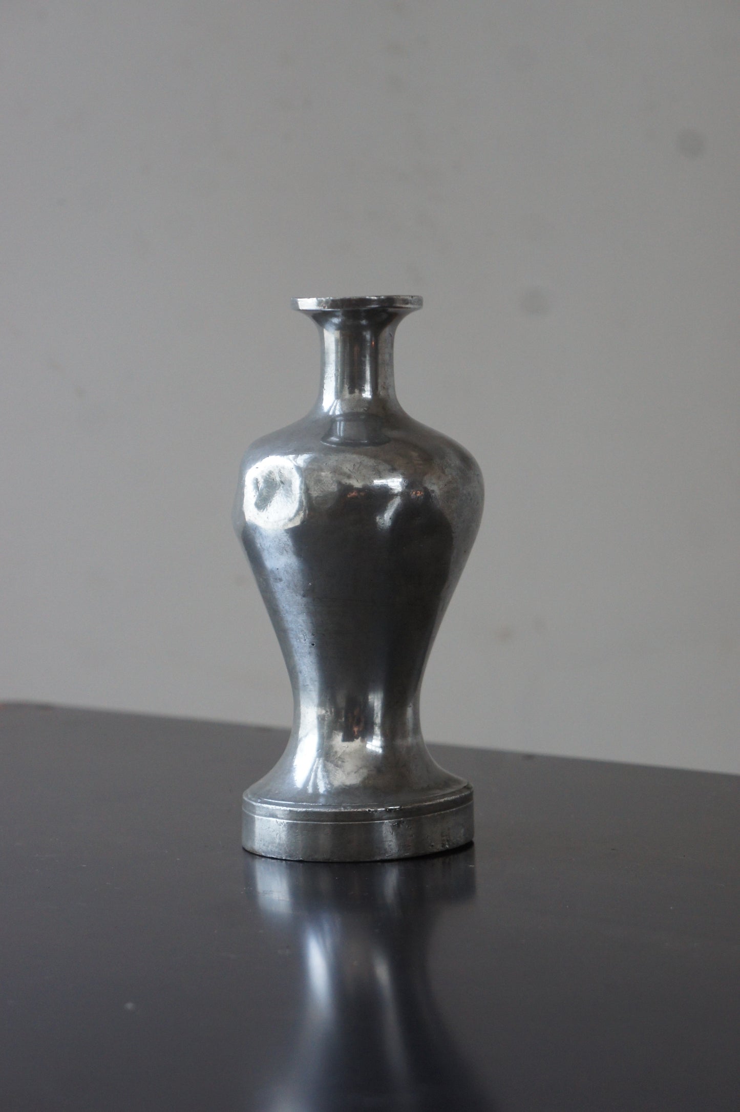 Pewter pot