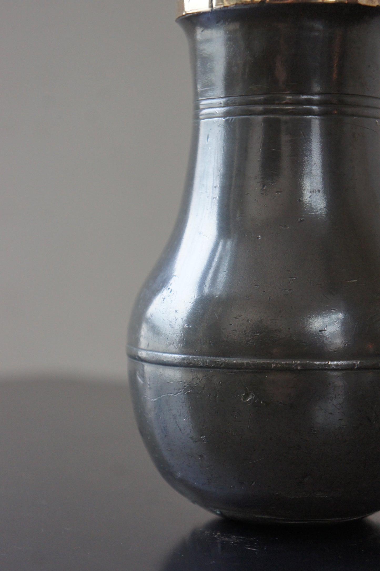 Pewter pot