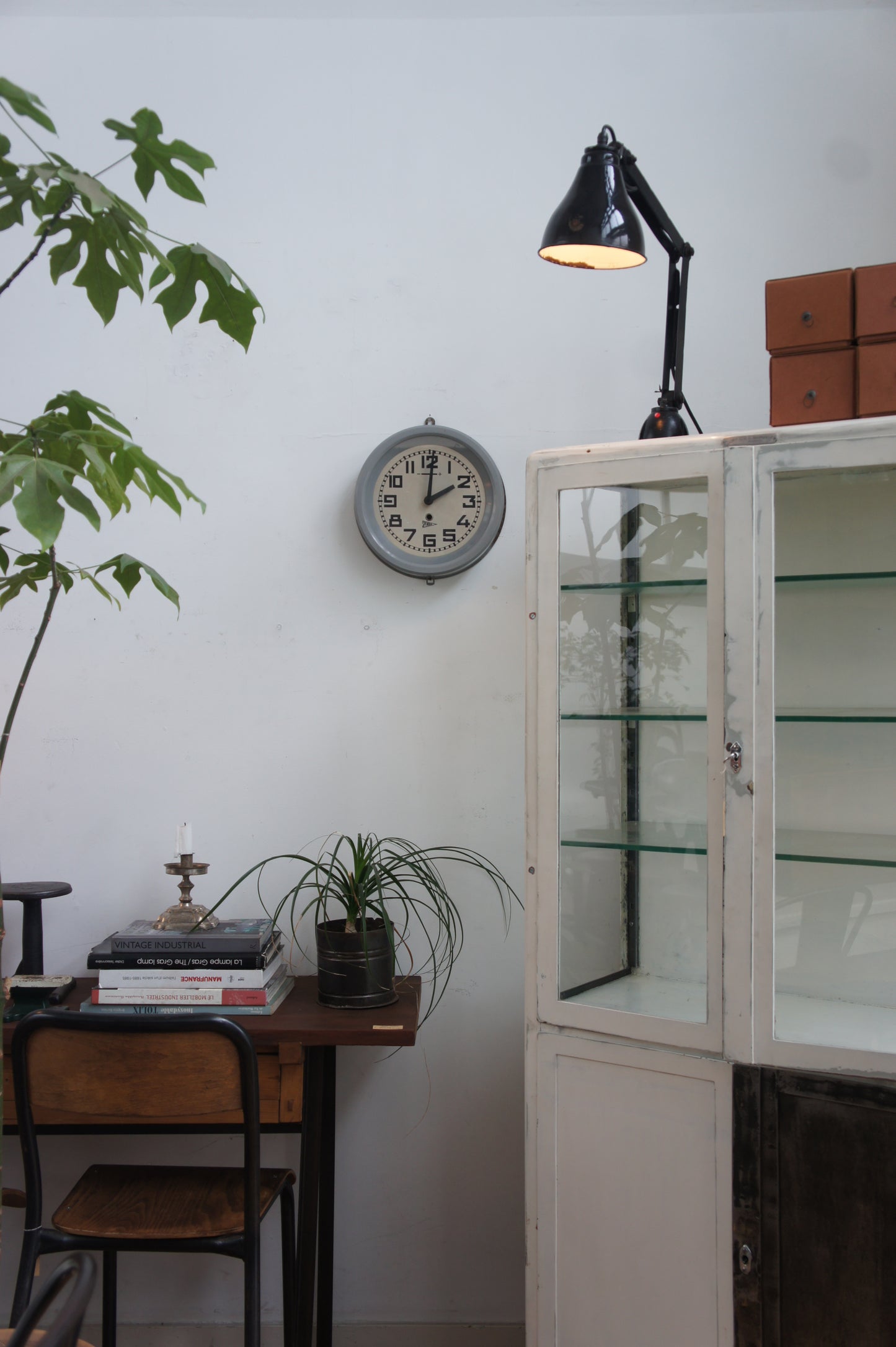 SPENDIA Wall clock / gris