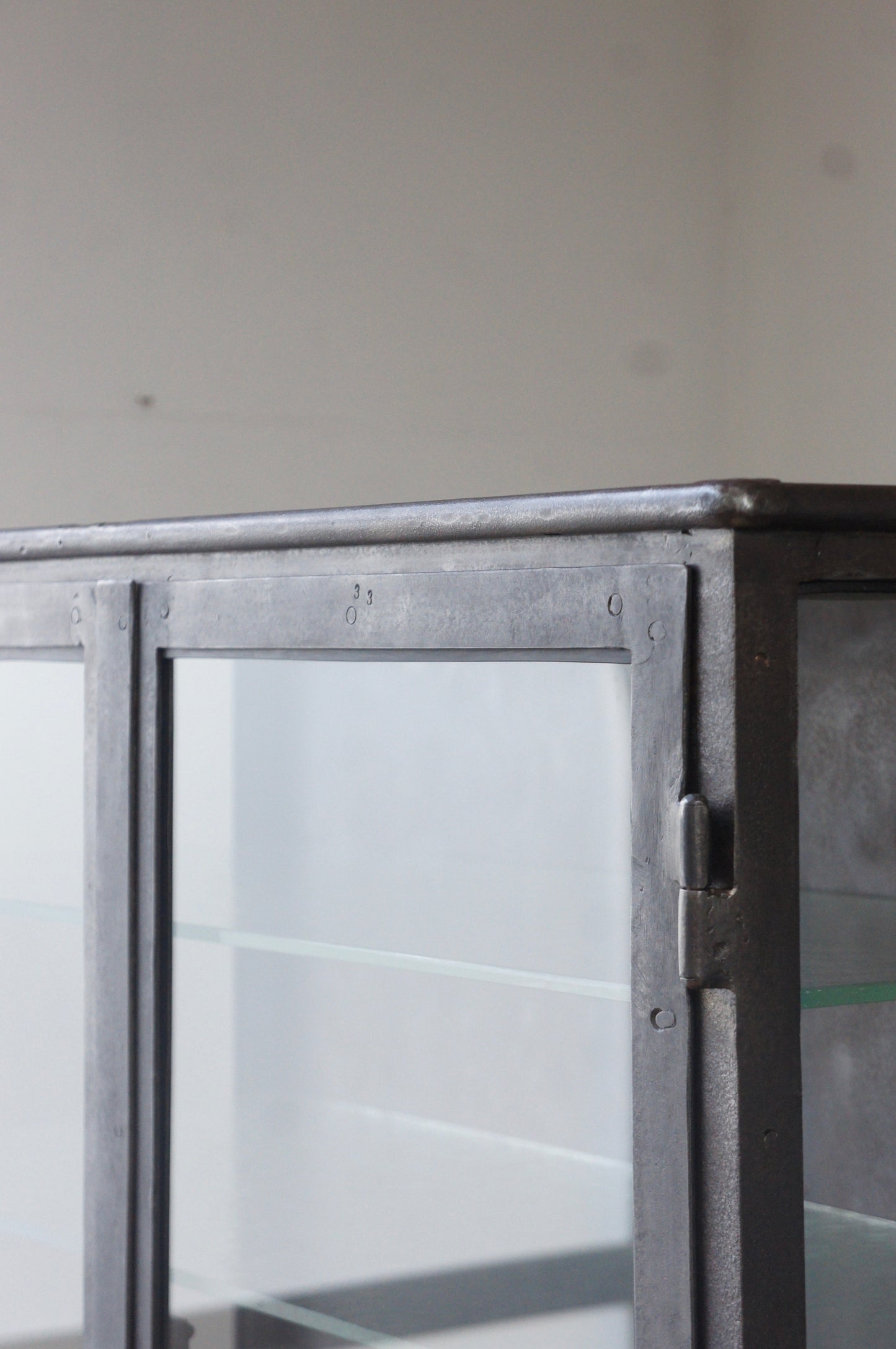 Metal glass cabinet 85