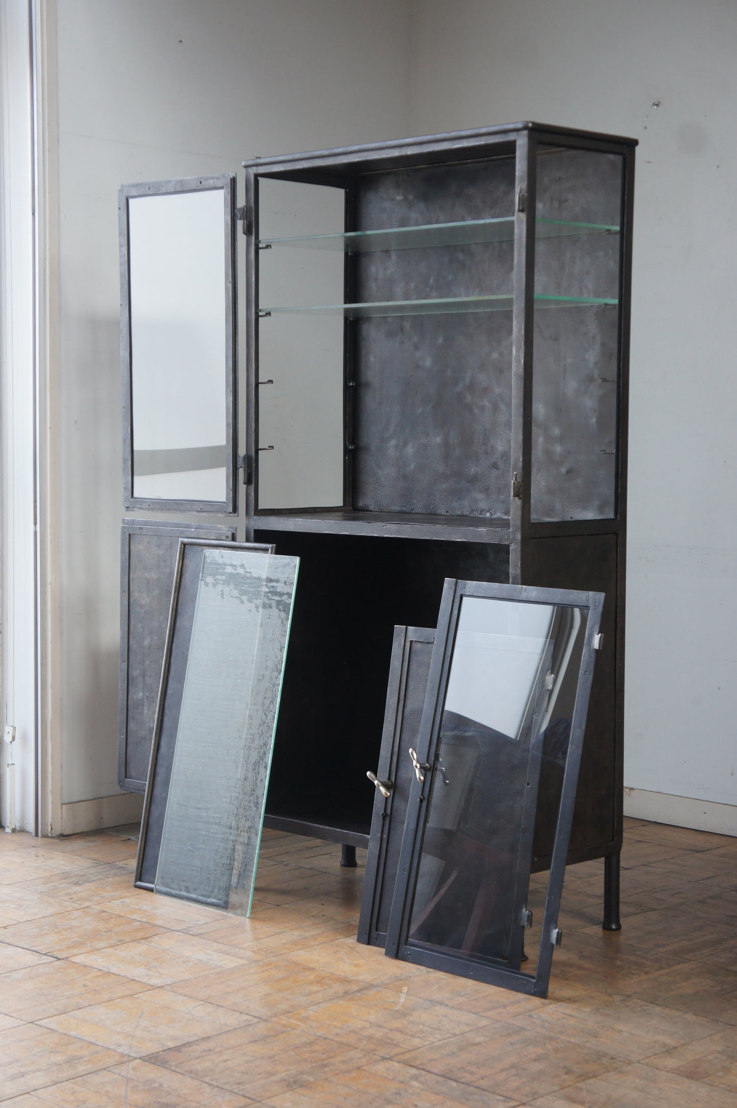 Metal glass cabinet 85