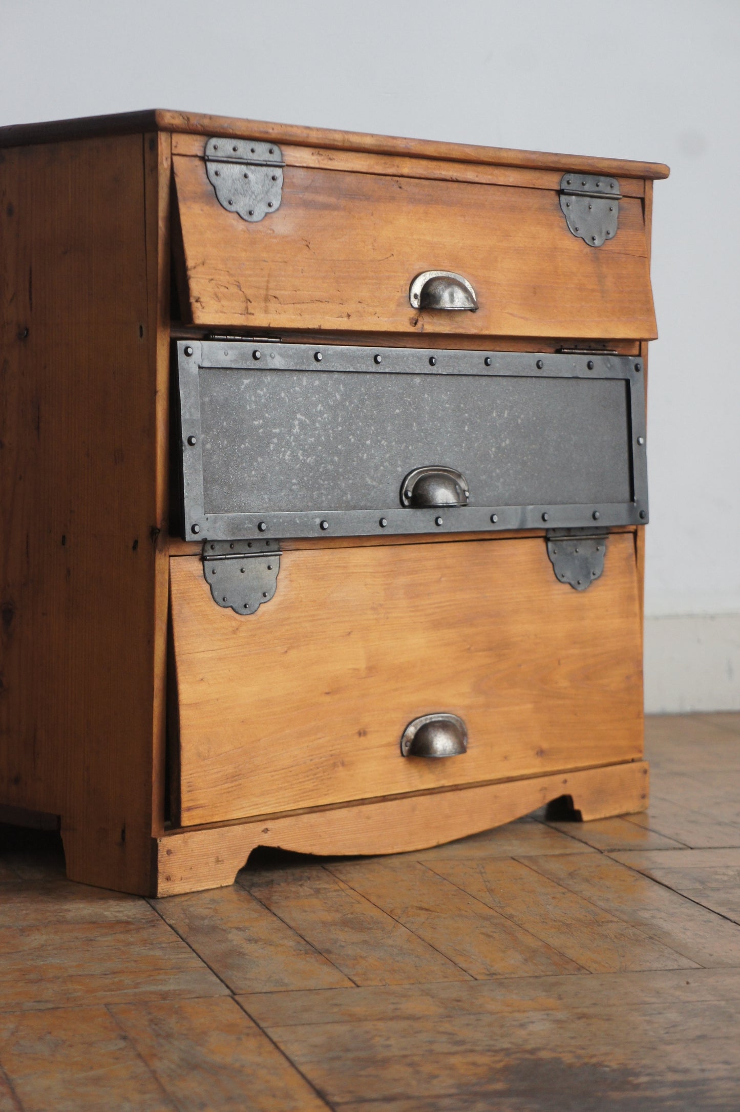 Small shoe rack