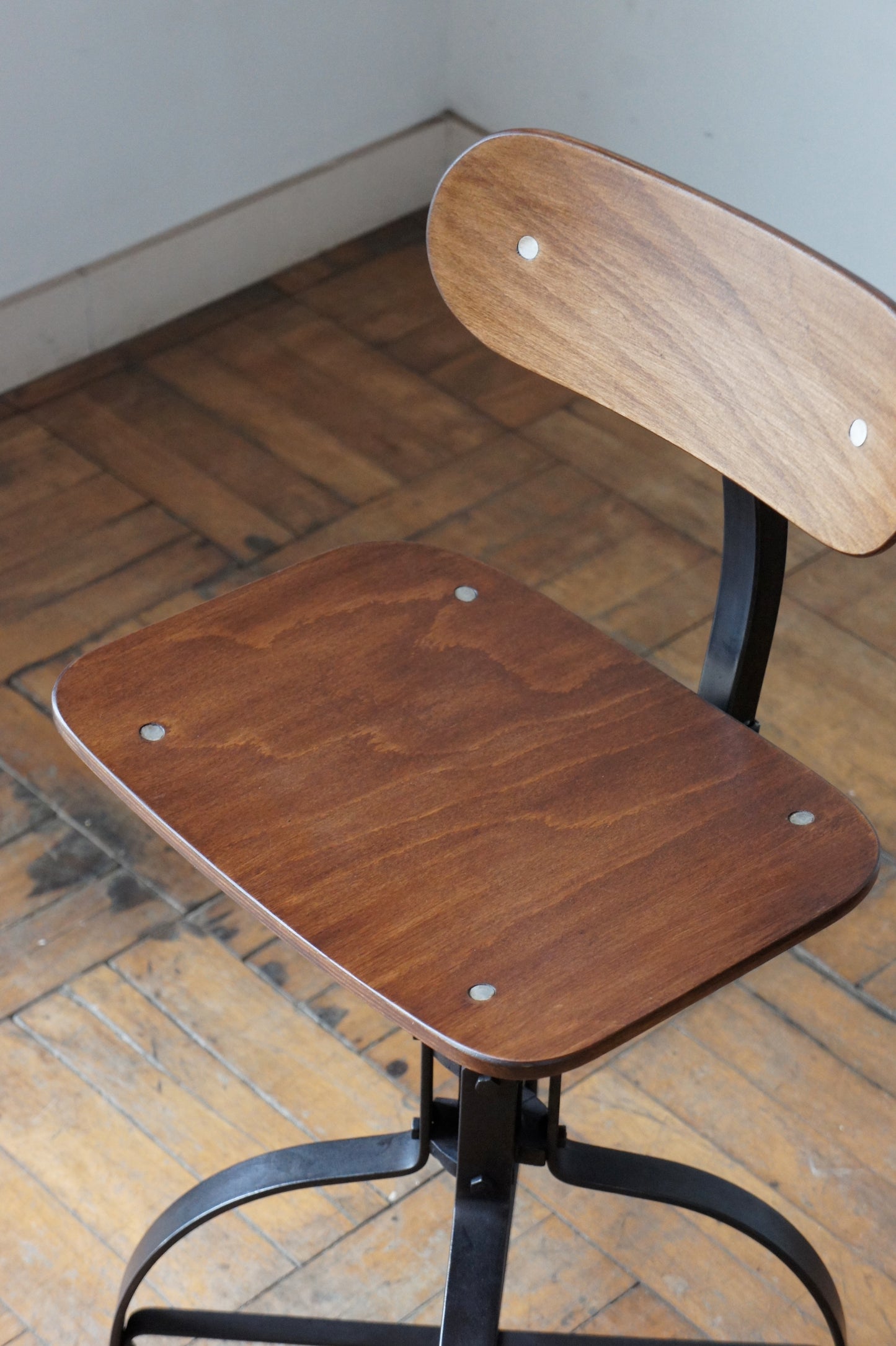BIENAISE Chair N°204