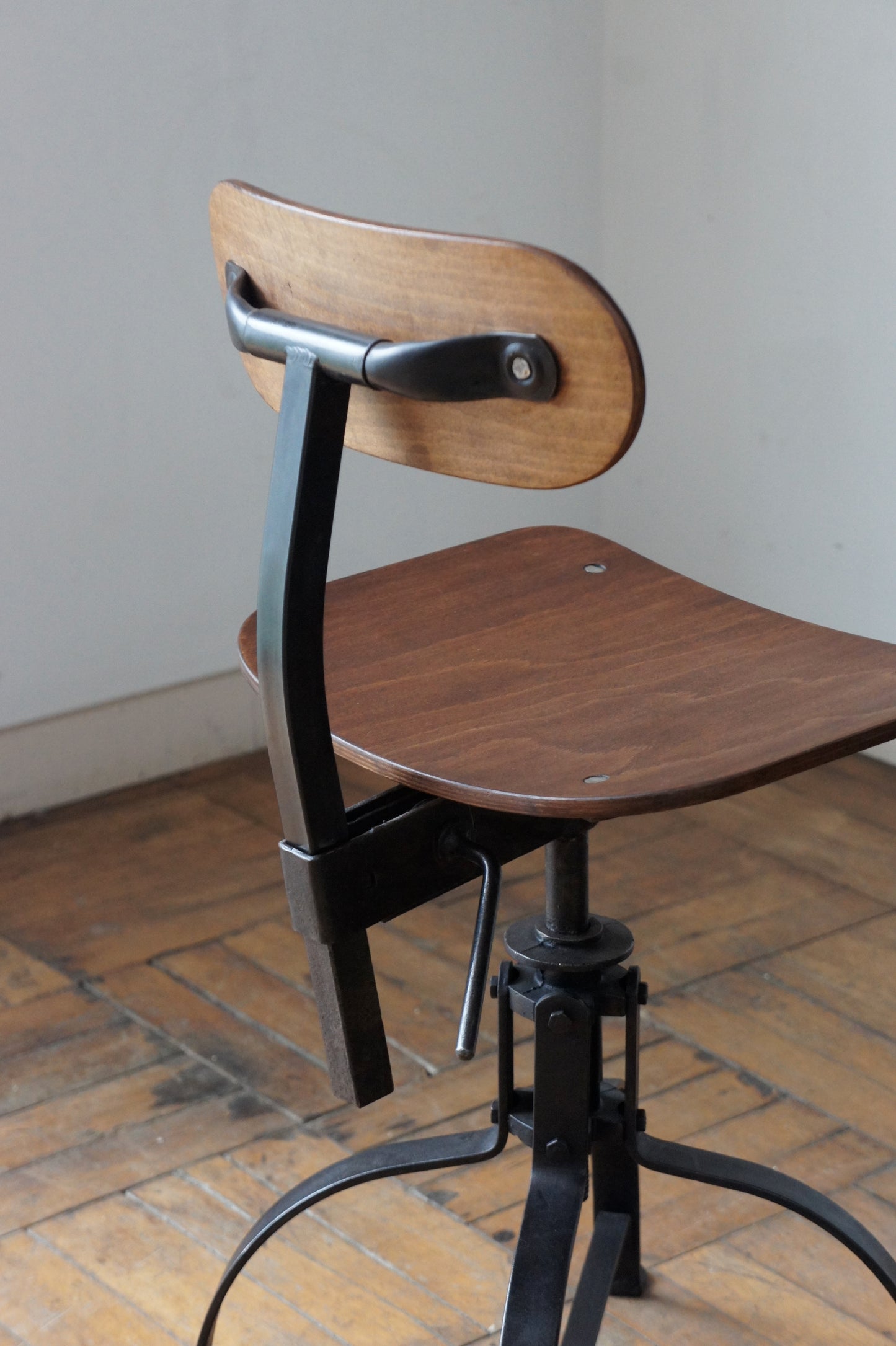 BIENAISE Chair N°204