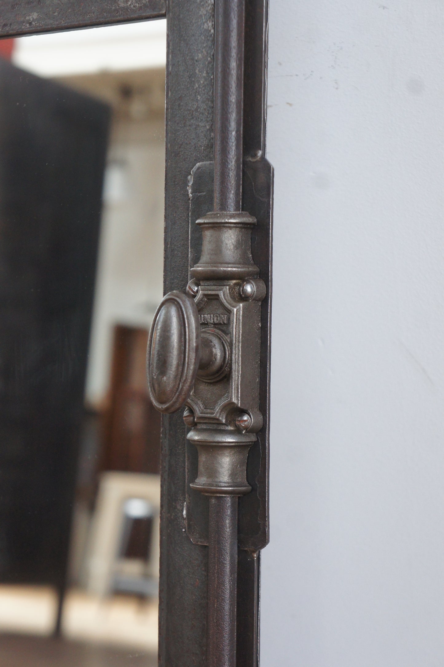 Iron window mirror 10G
