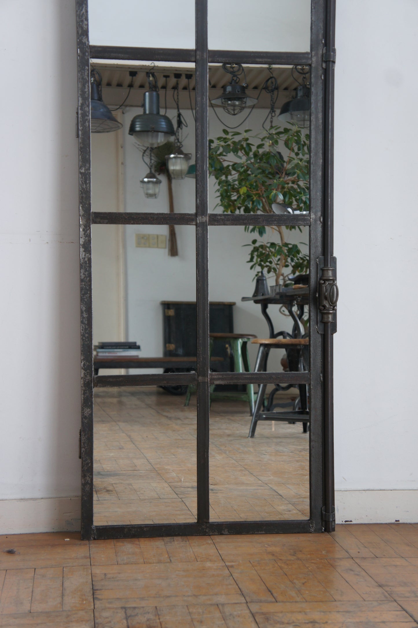 Iron window mirror 10G