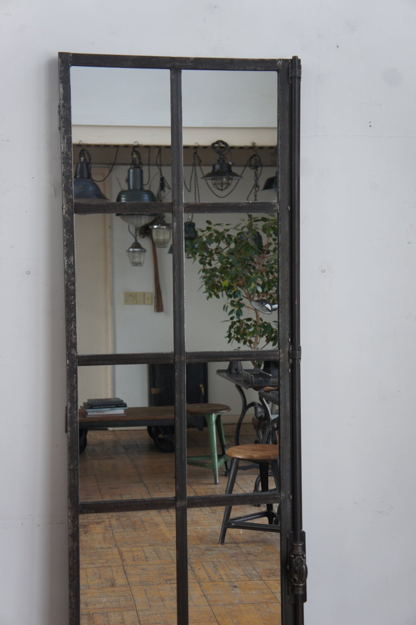 Iron window mirror 10G