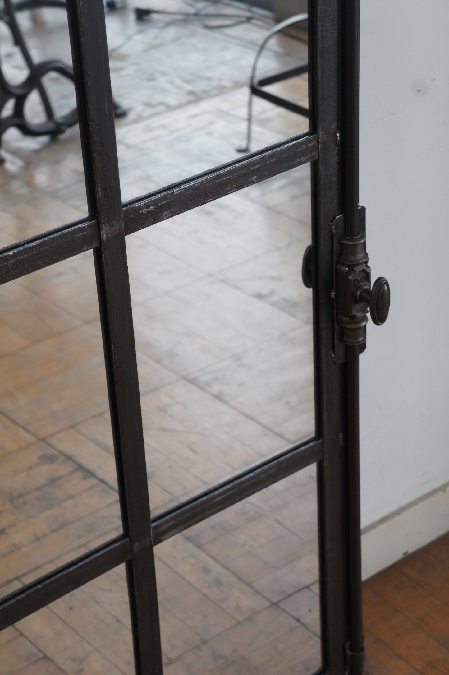 Iron window mirror 10G