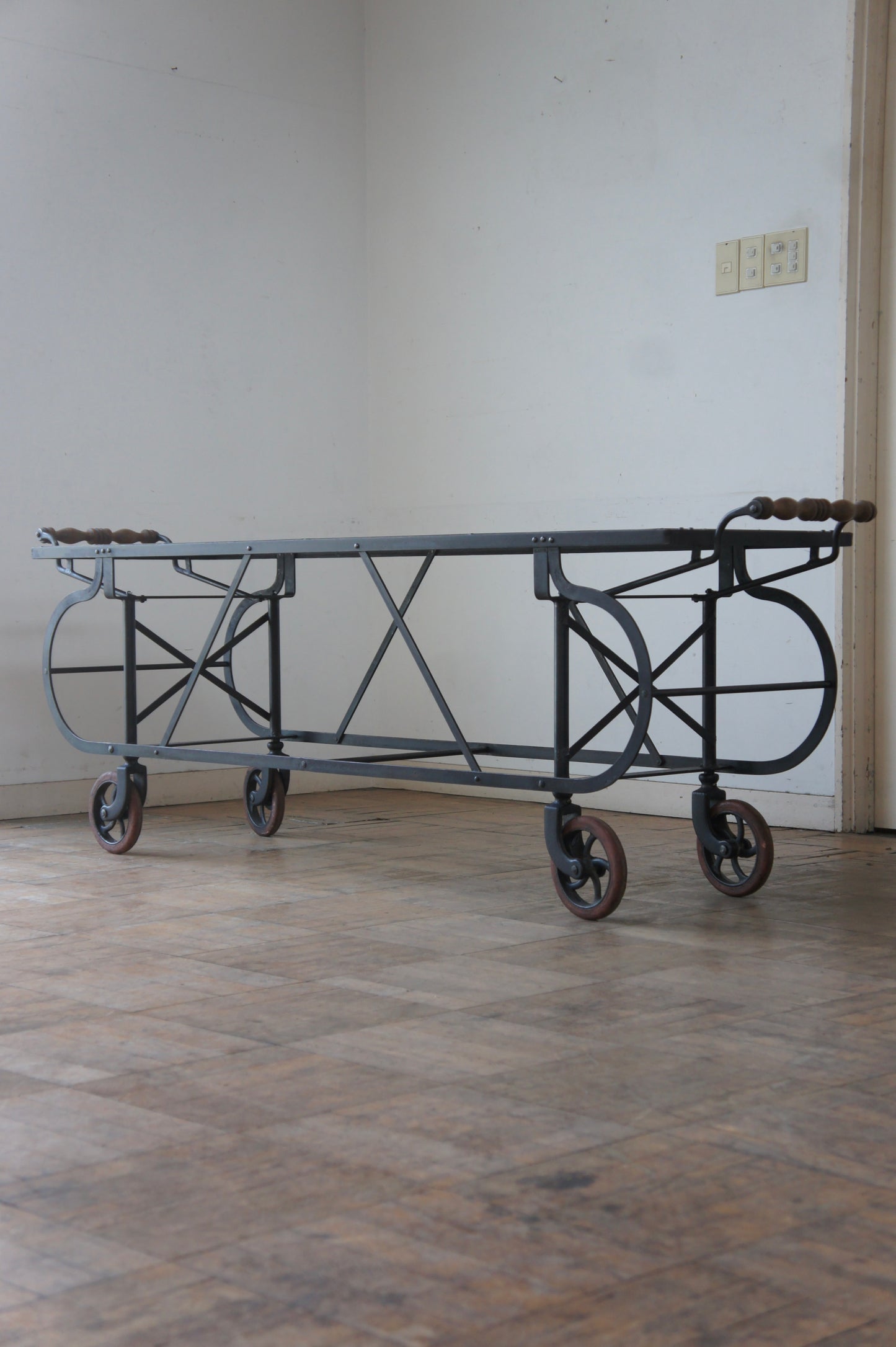 Wagon table