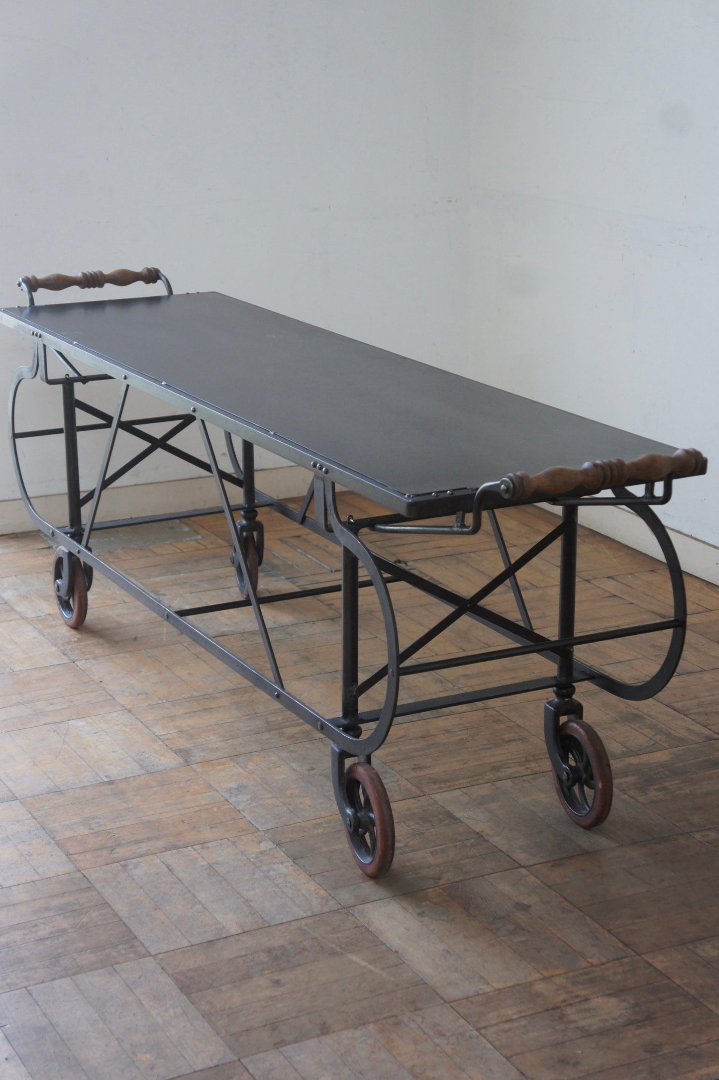 Wagon table