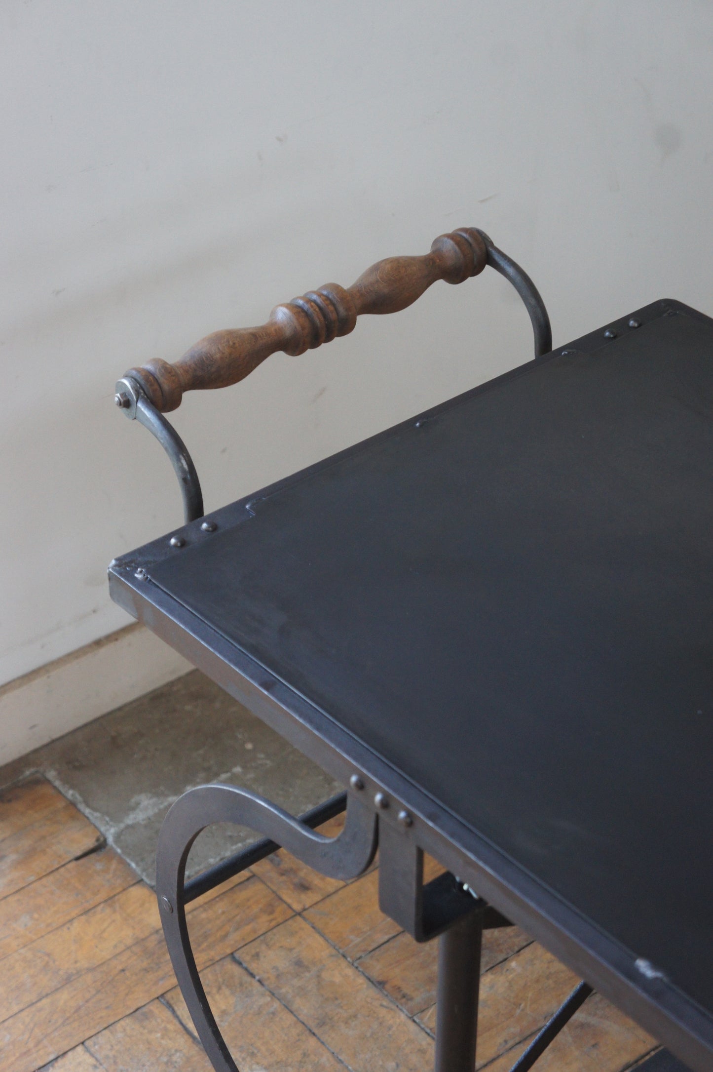 Wagon table