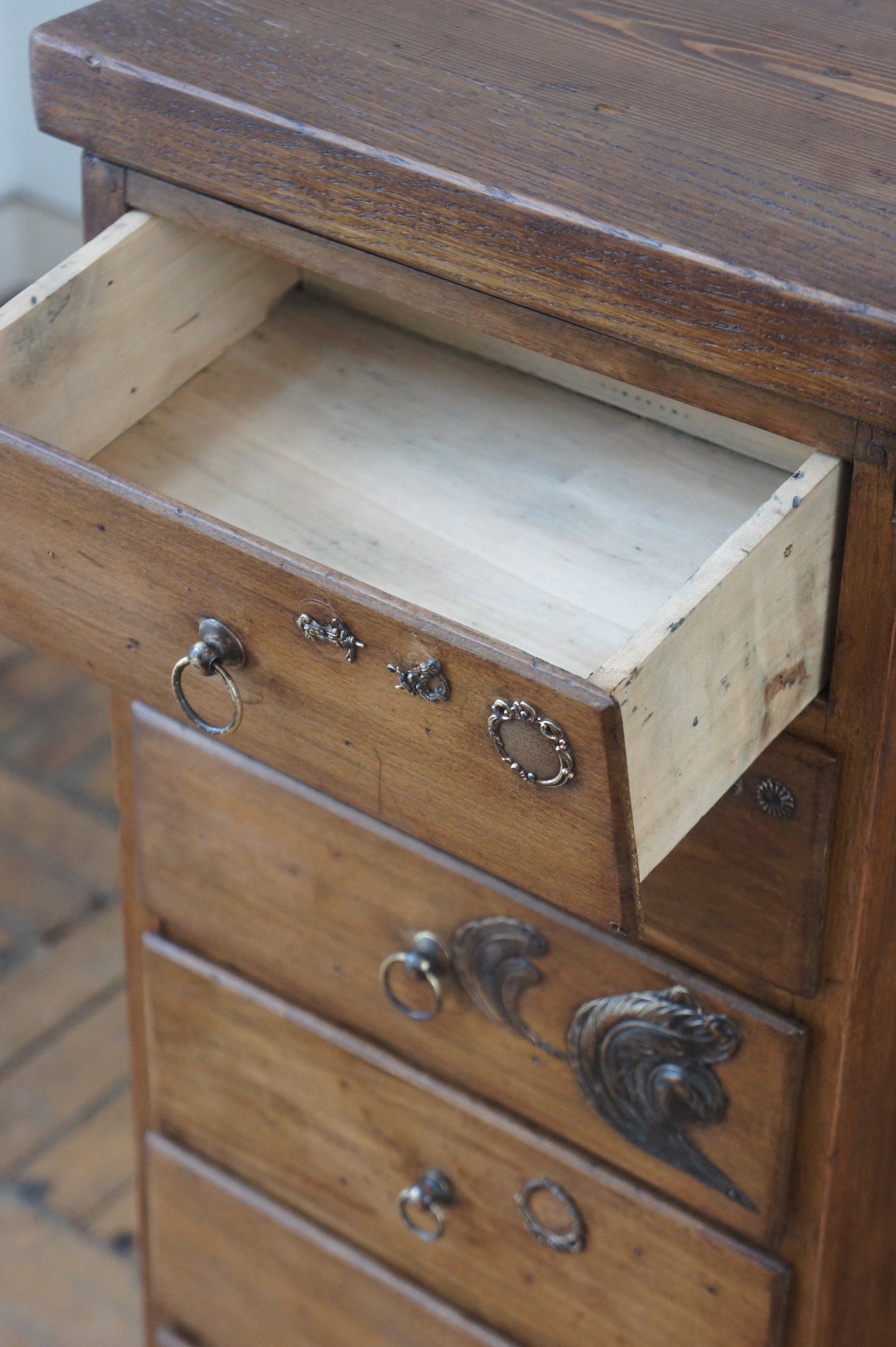 Wooden drawers cabinet 7 / N°1