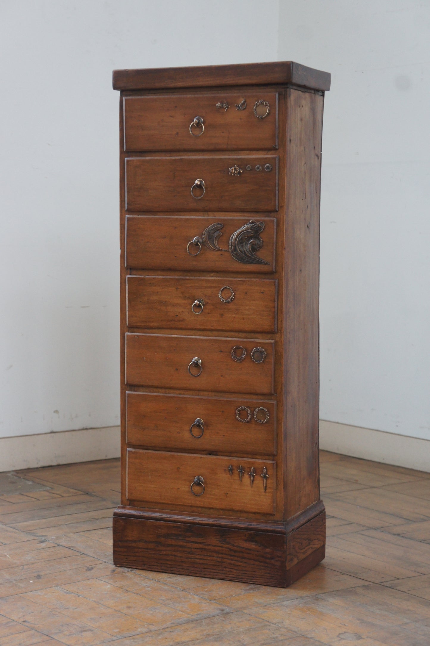 Wooden drawers cabinet 7 / N°1