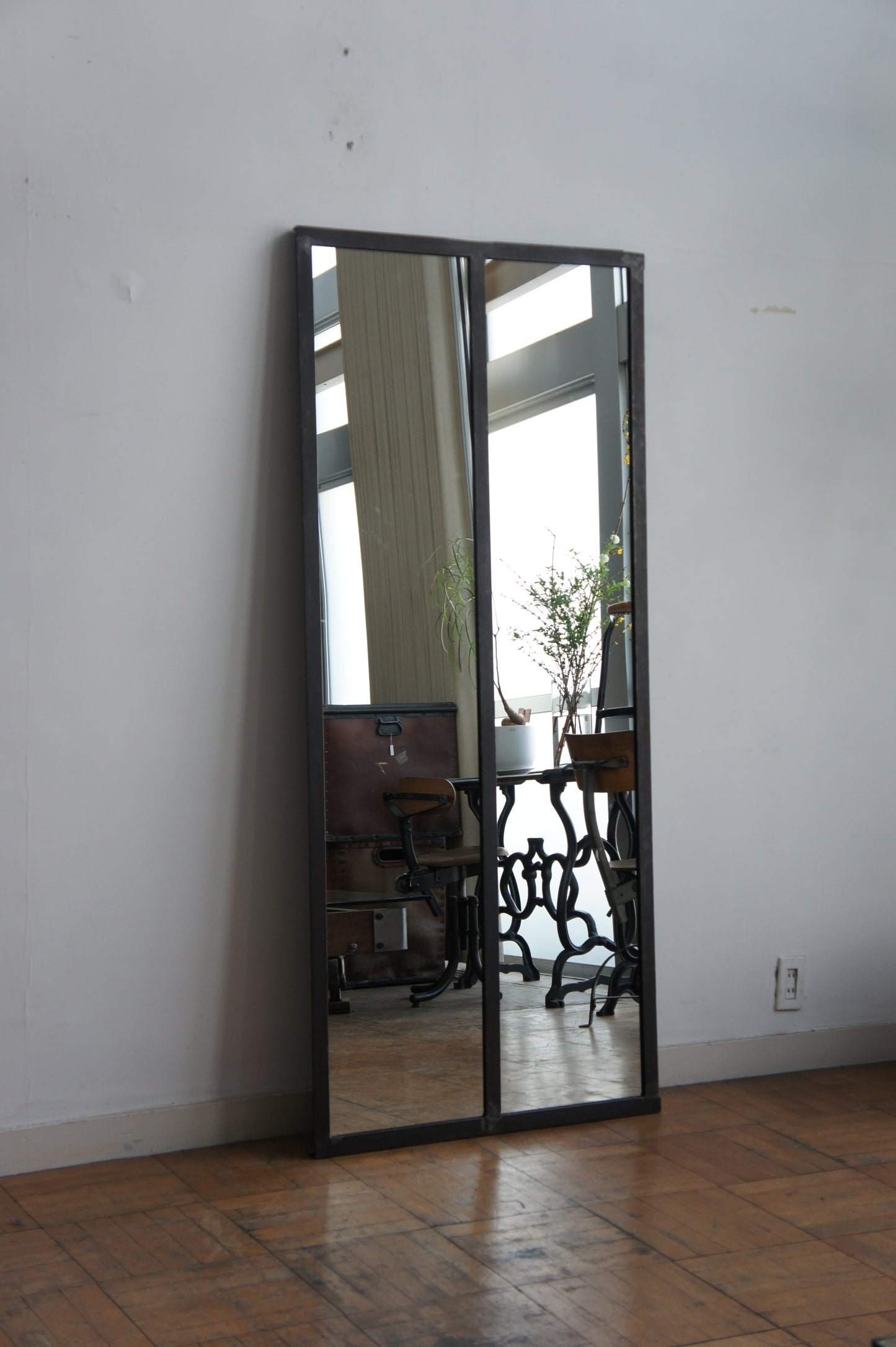 Iron window mirror 2G / A