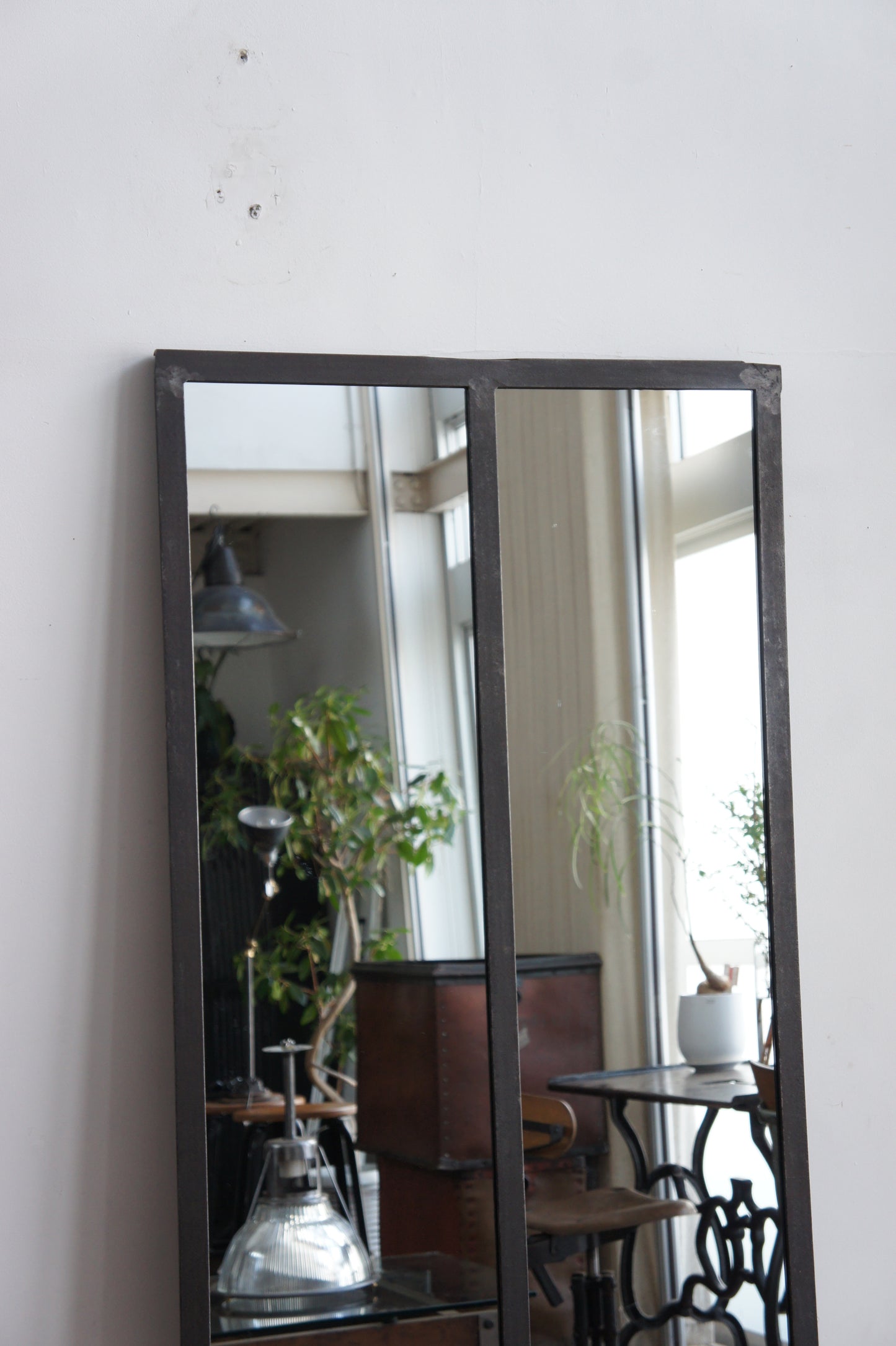 Iron window mirror 2G / A