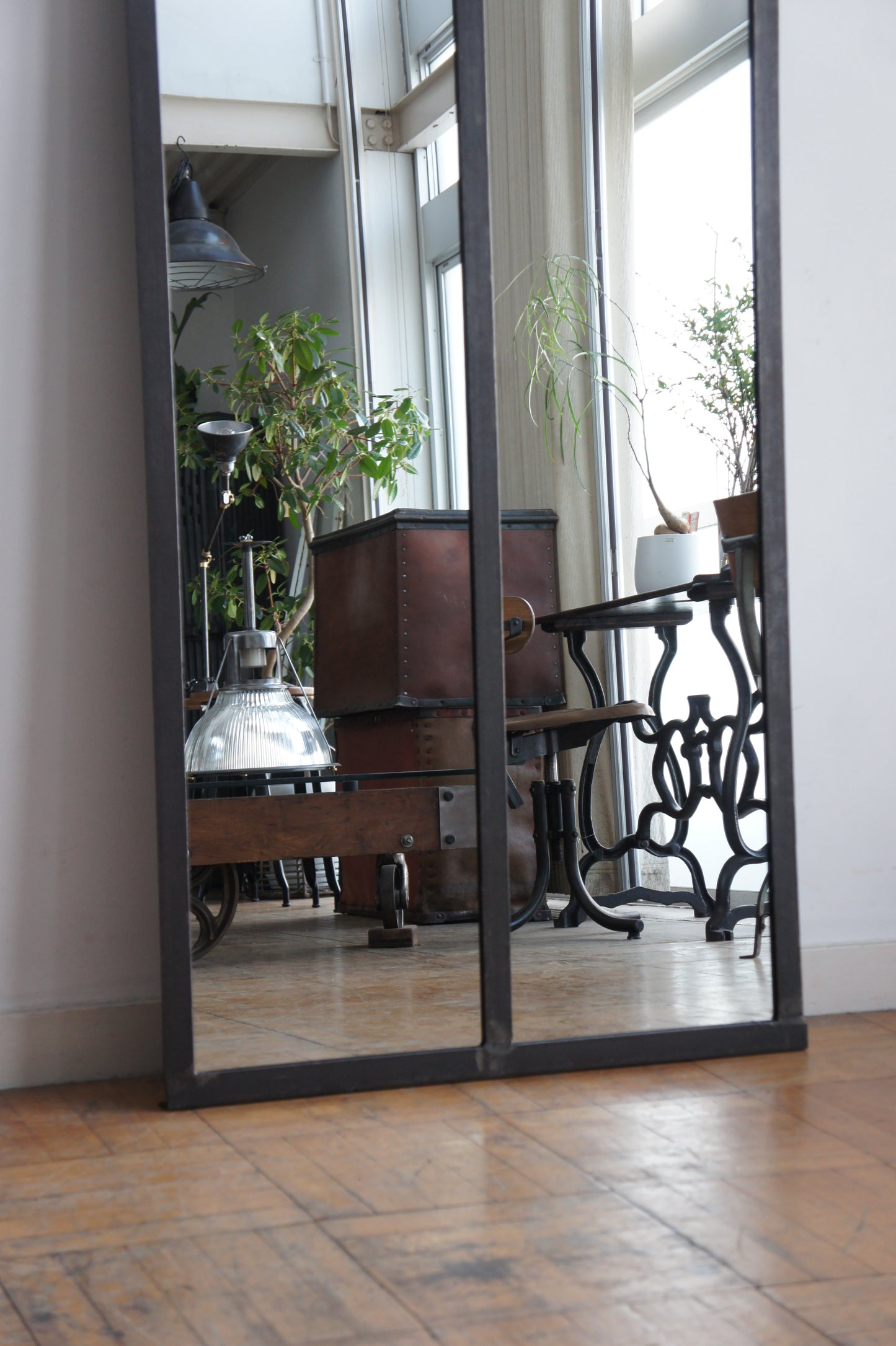 Iron window mirror 2G / A