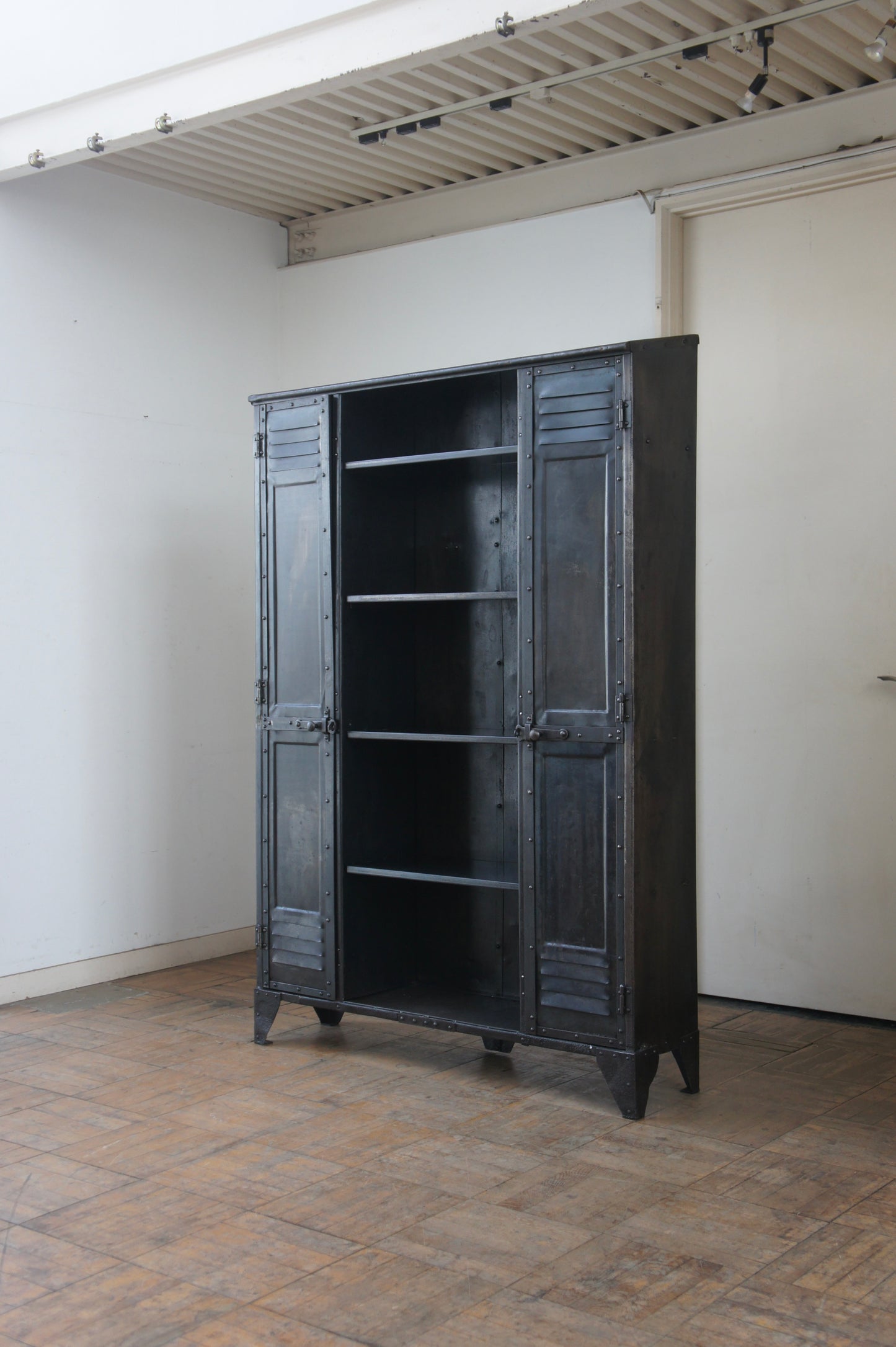 GANTOIS Industrial cabinet
