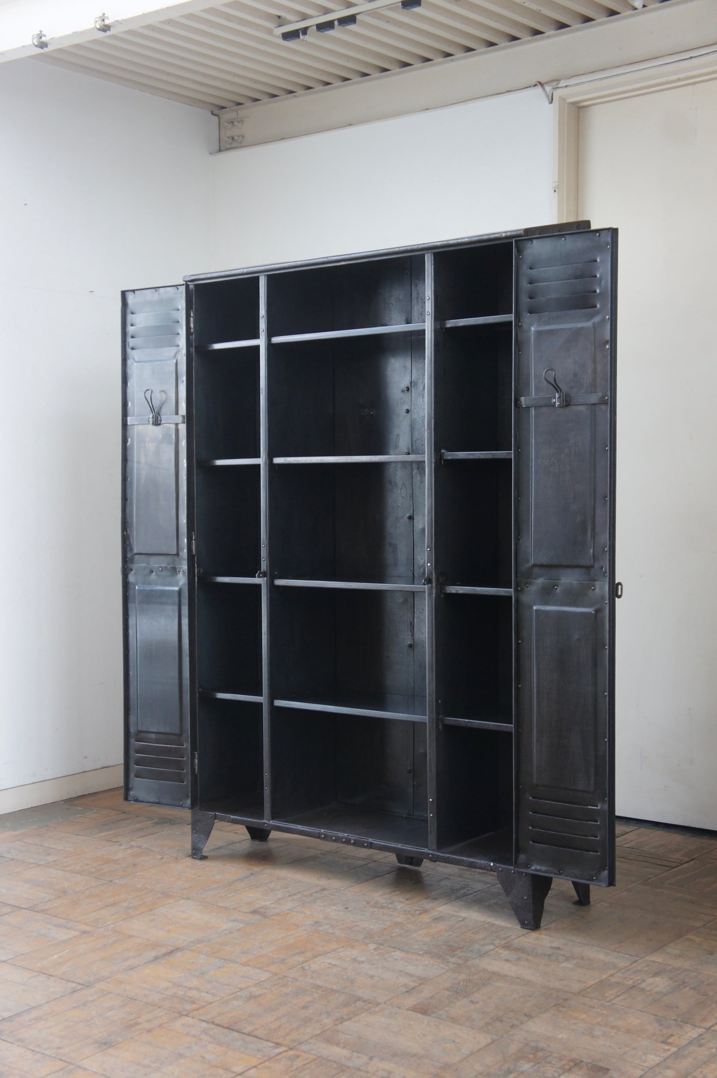 GANTOIS Industrial cabinet