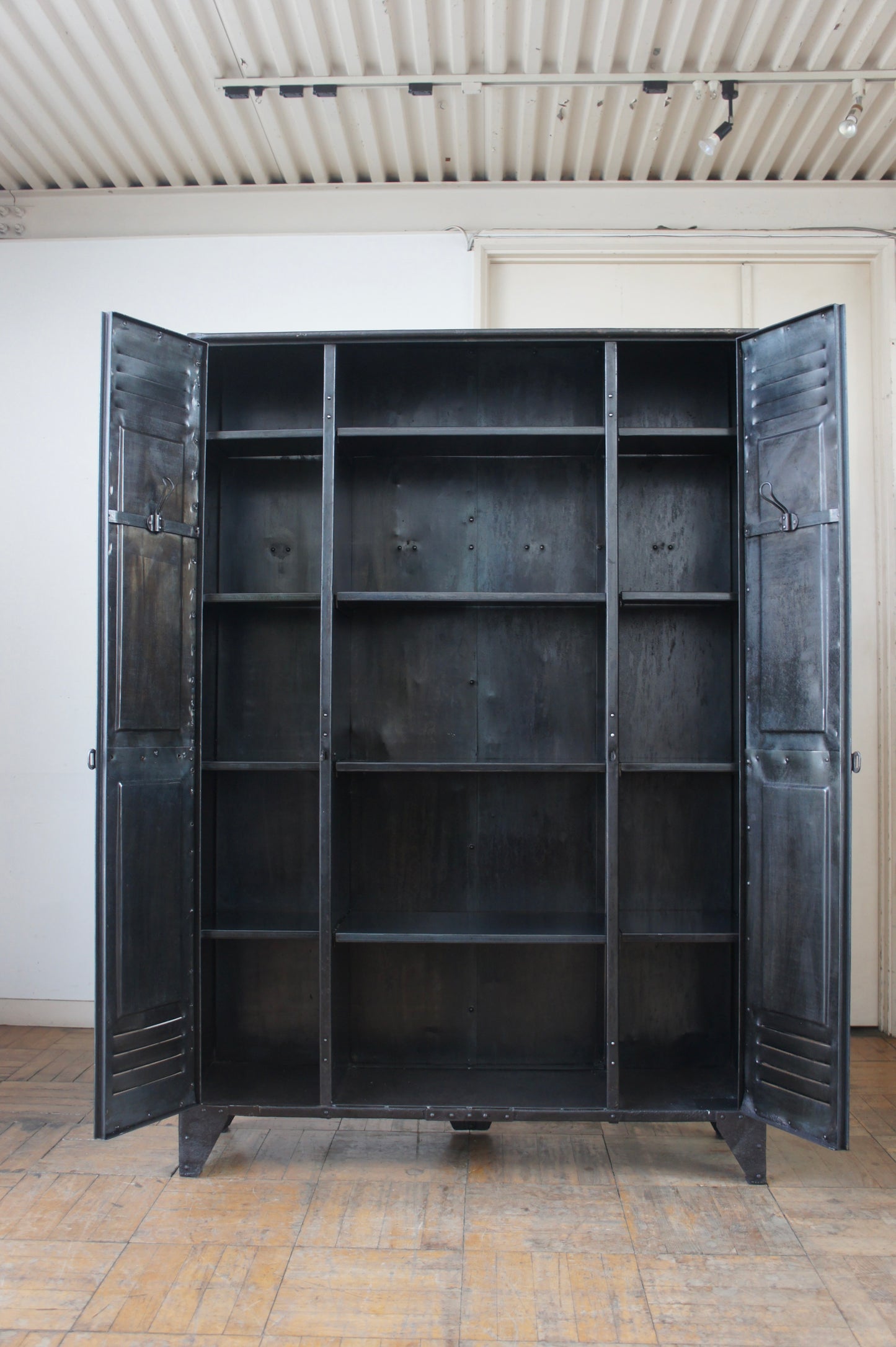 GANTOIS Industrial cabinet