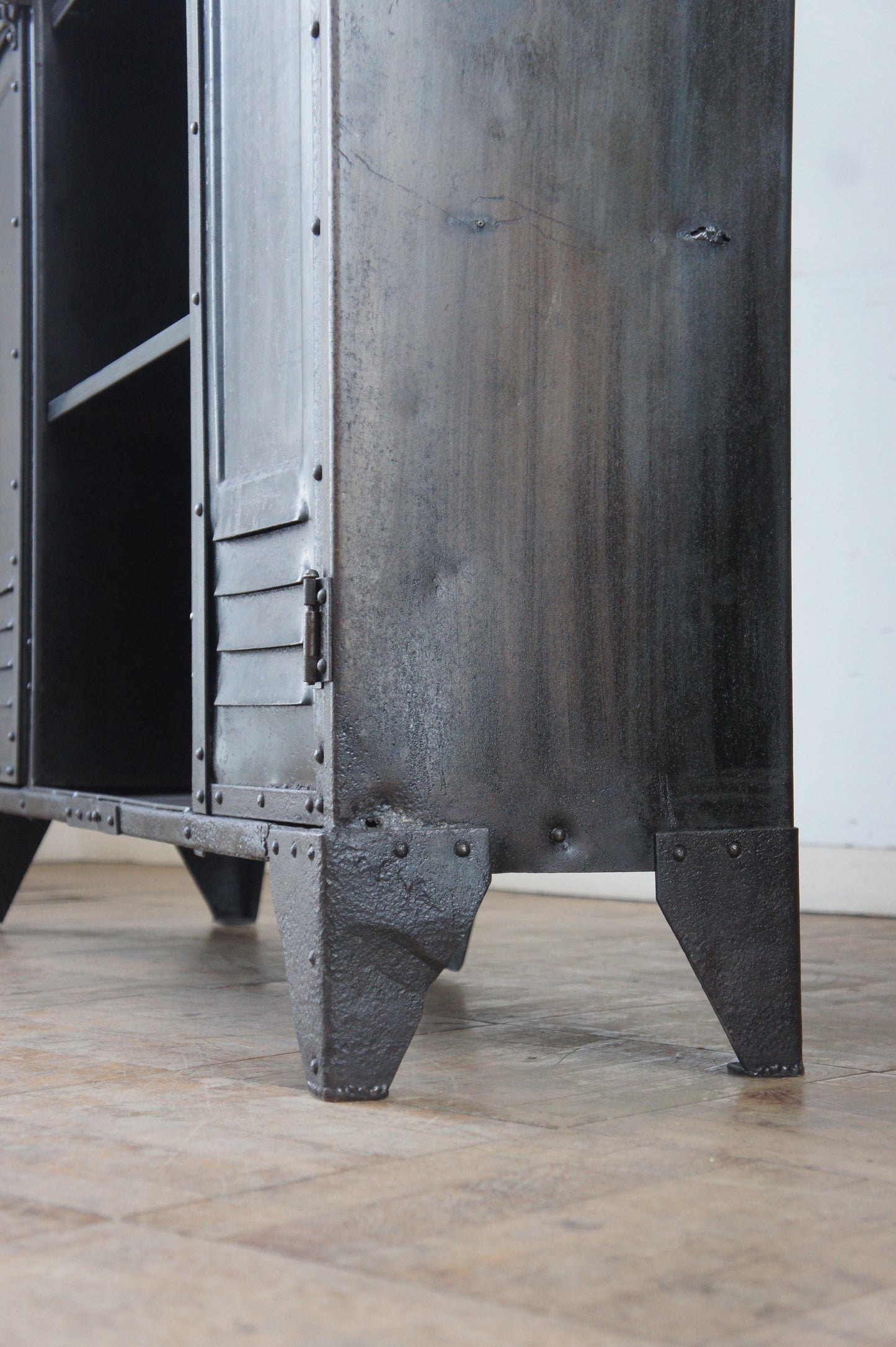 GANTOIS Industrial cabinet