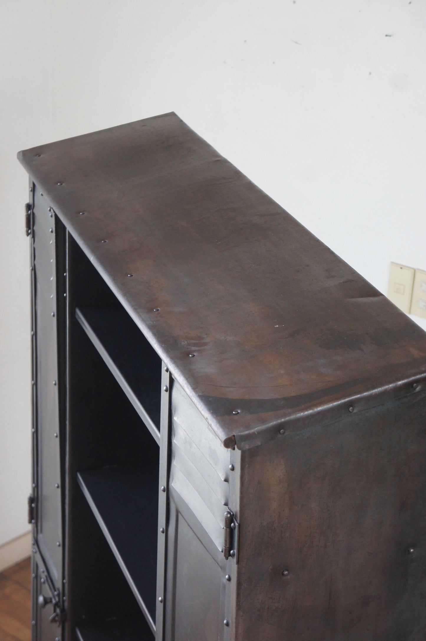 GANTOIS Industrial cabinet