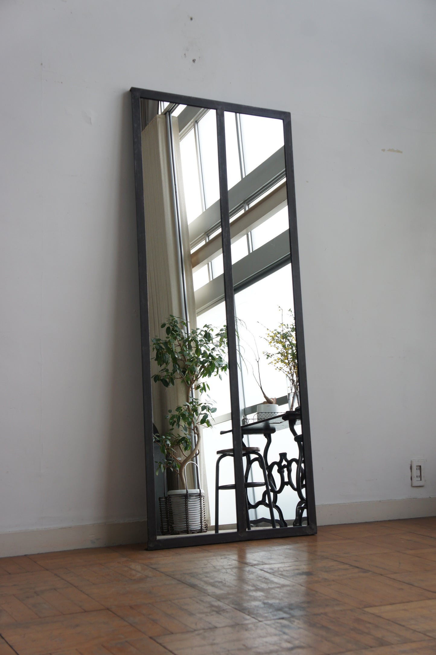 Iron window mirror 2G / B