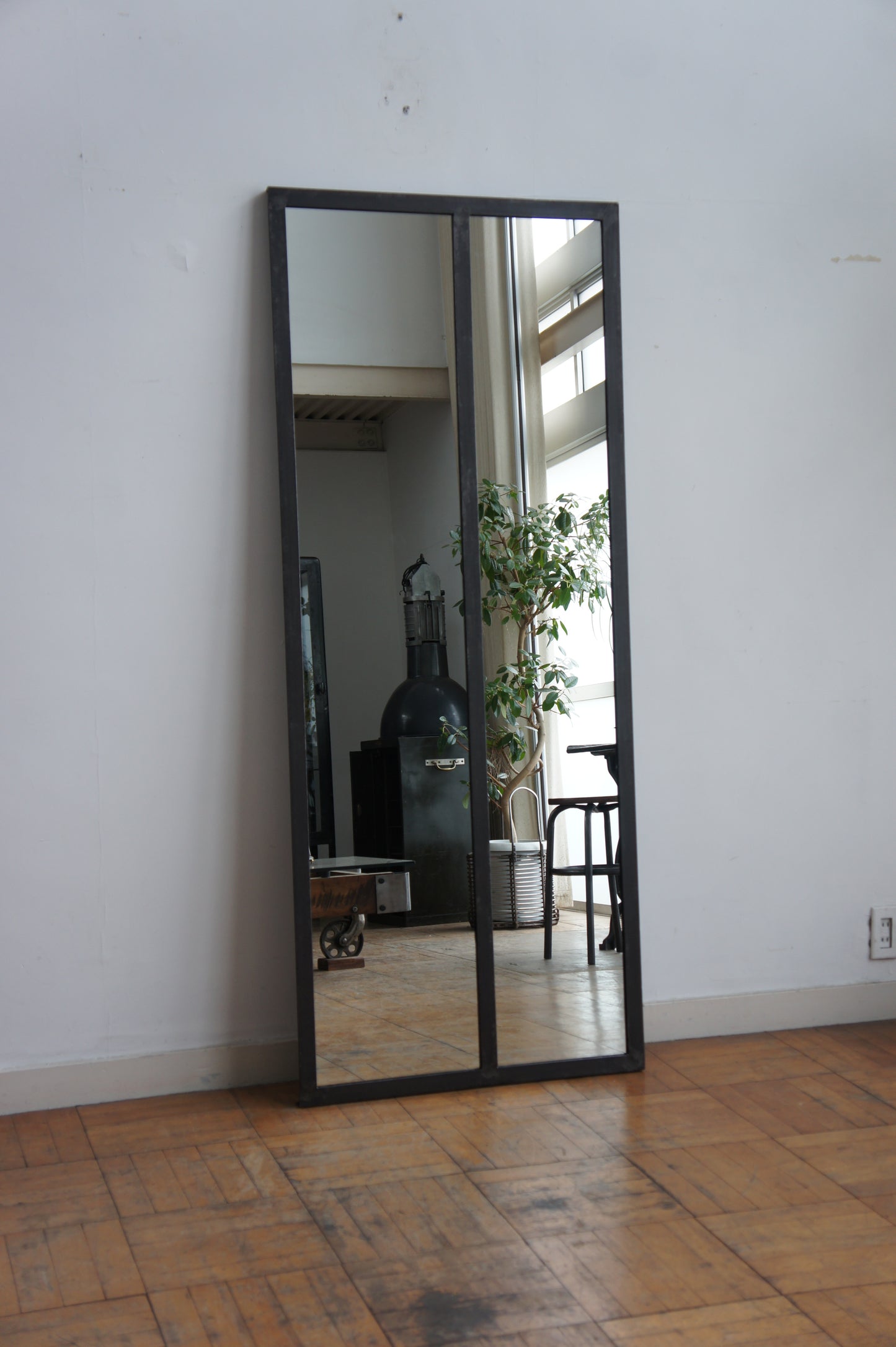 Iron window mirror 2G / B