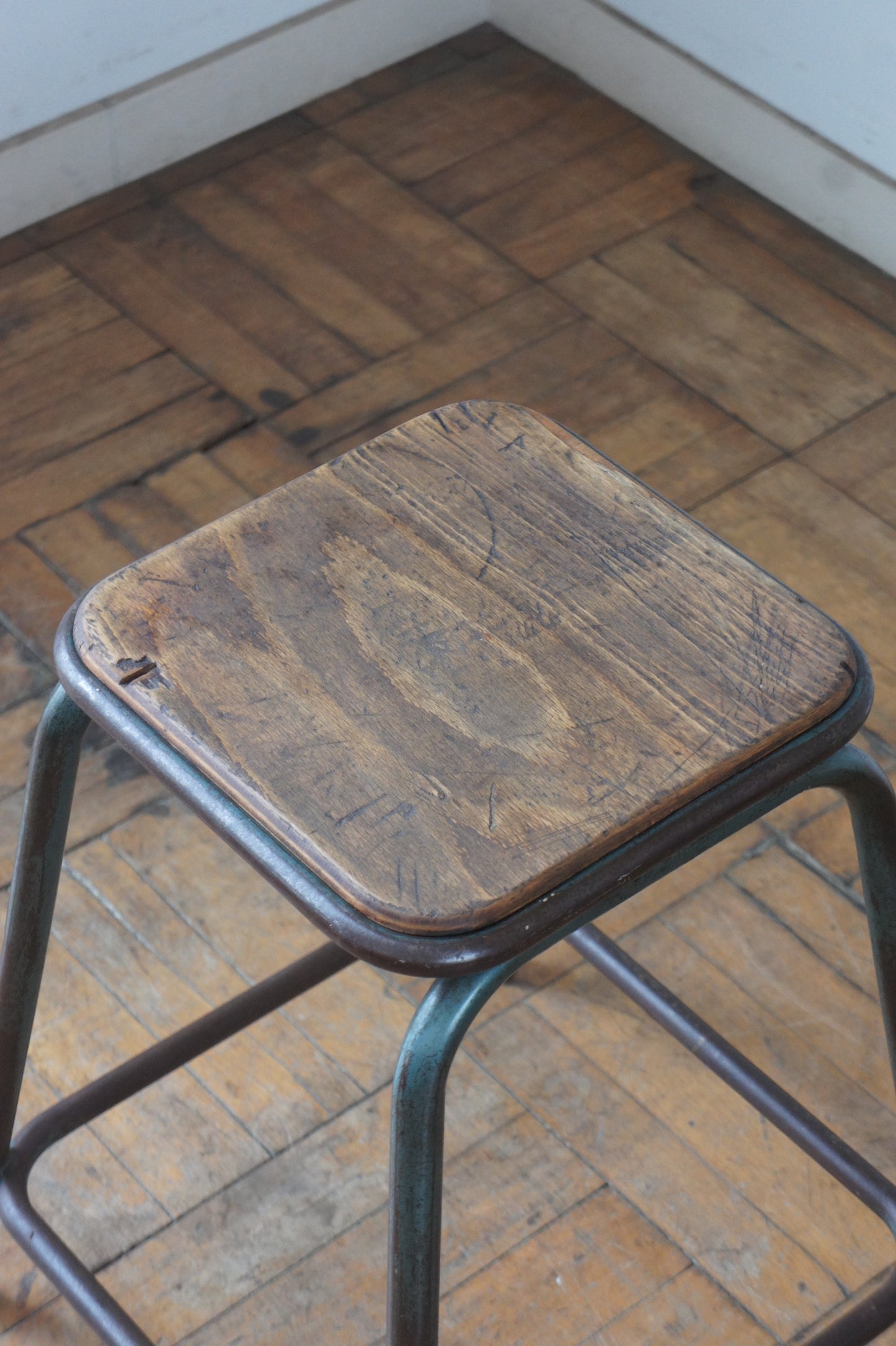 MULLCA Work stool 58