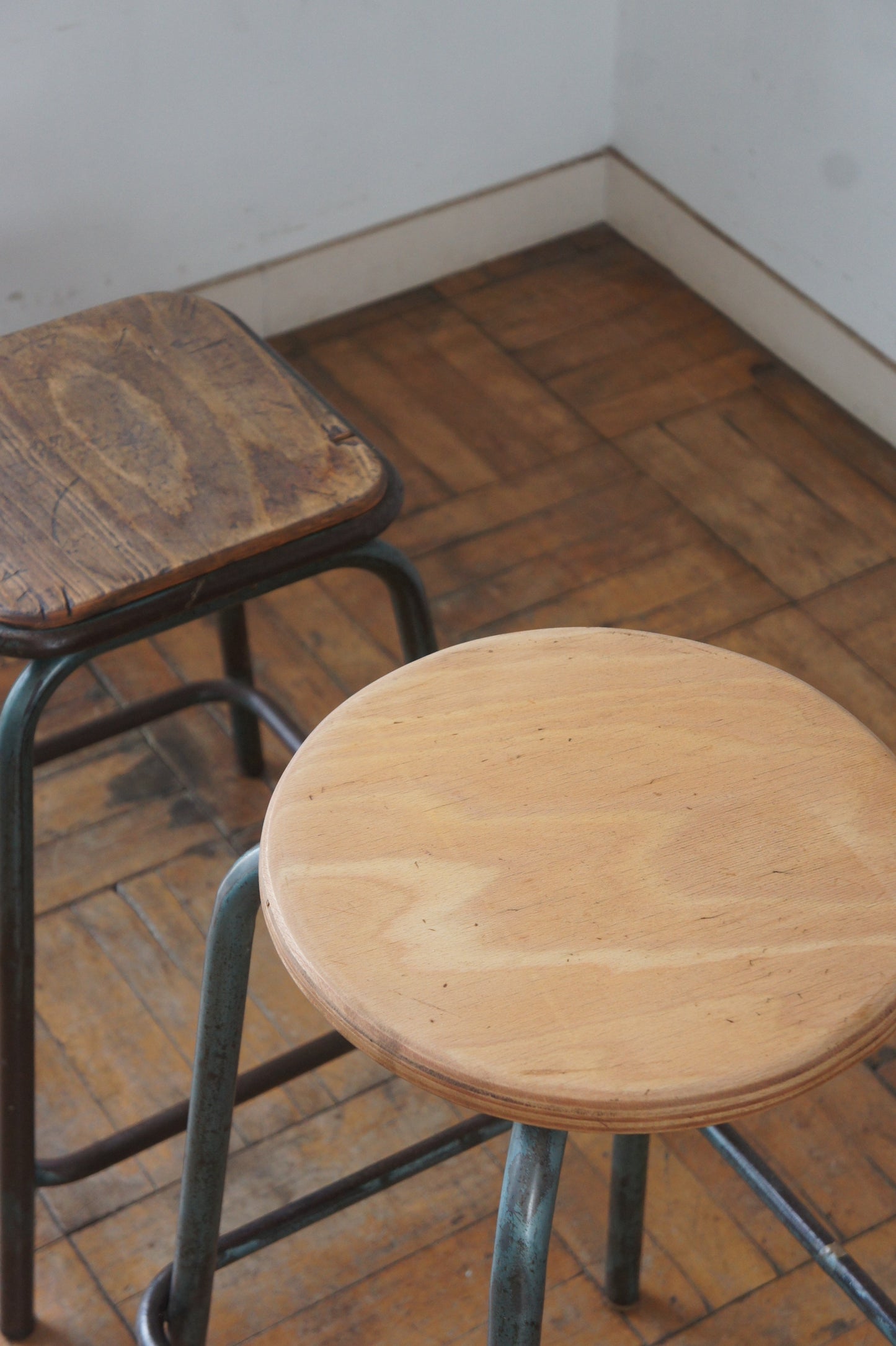 Work stool 70