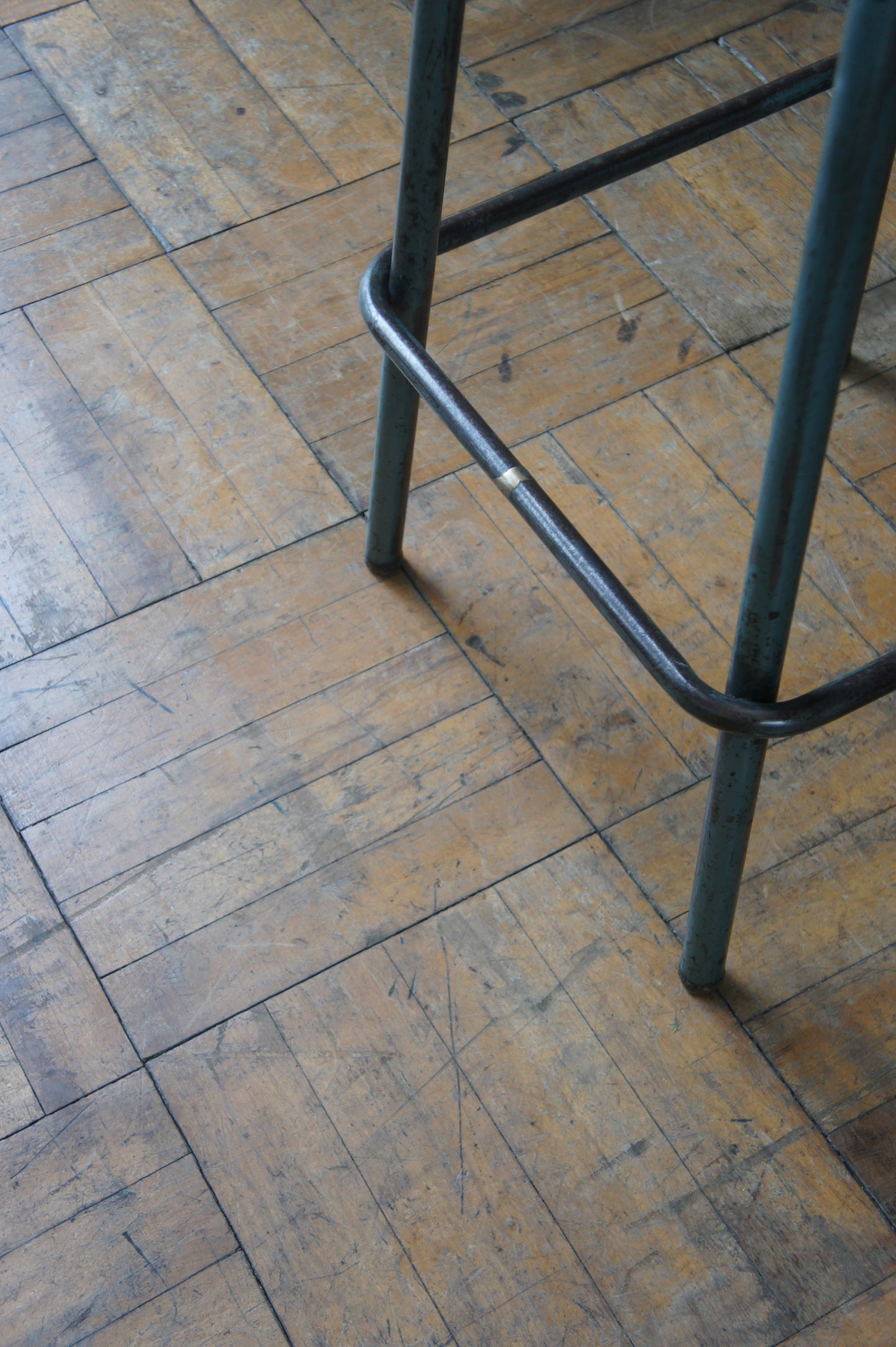 Work stool 70