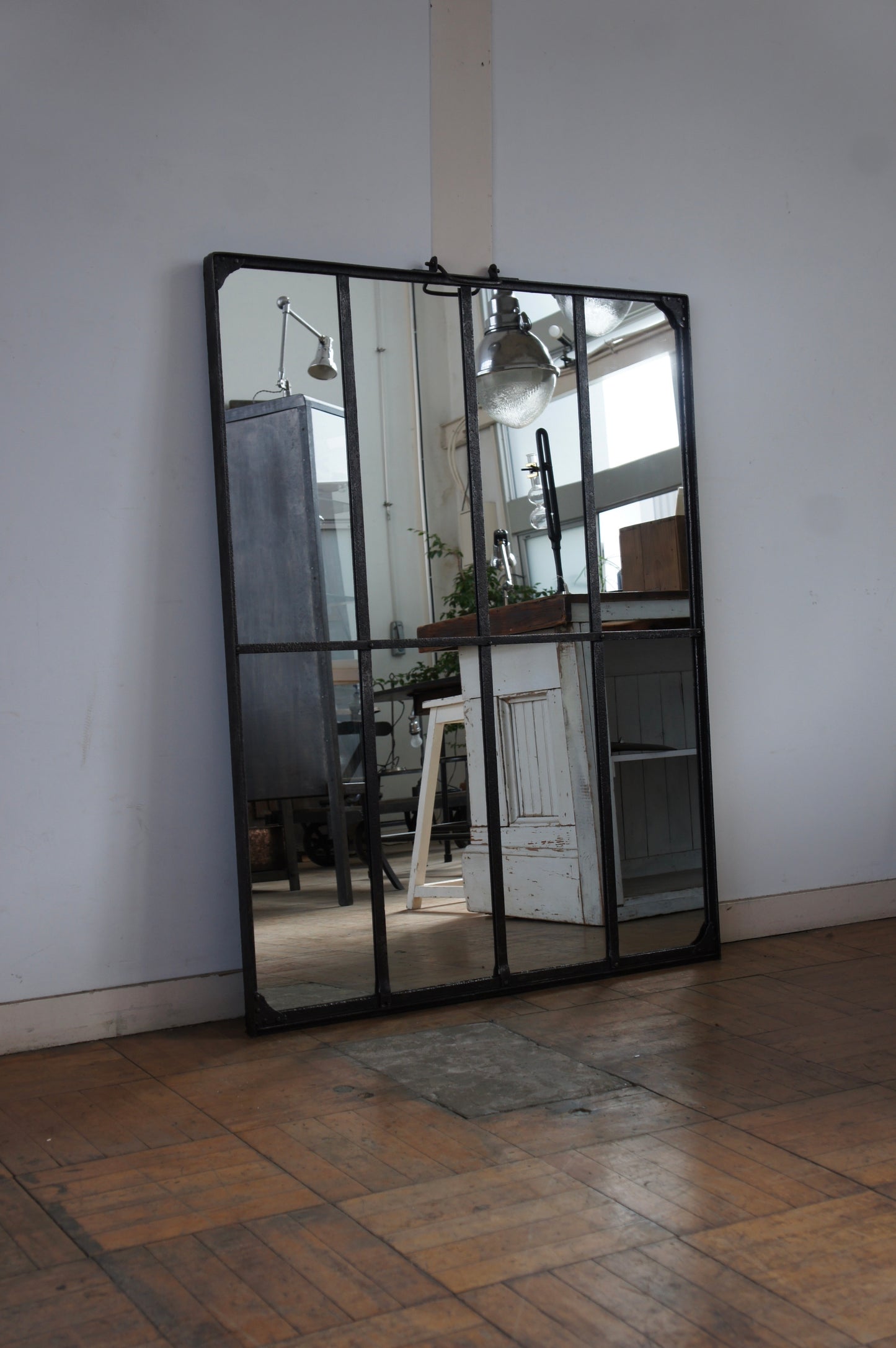 Iron window mirror 8G / A