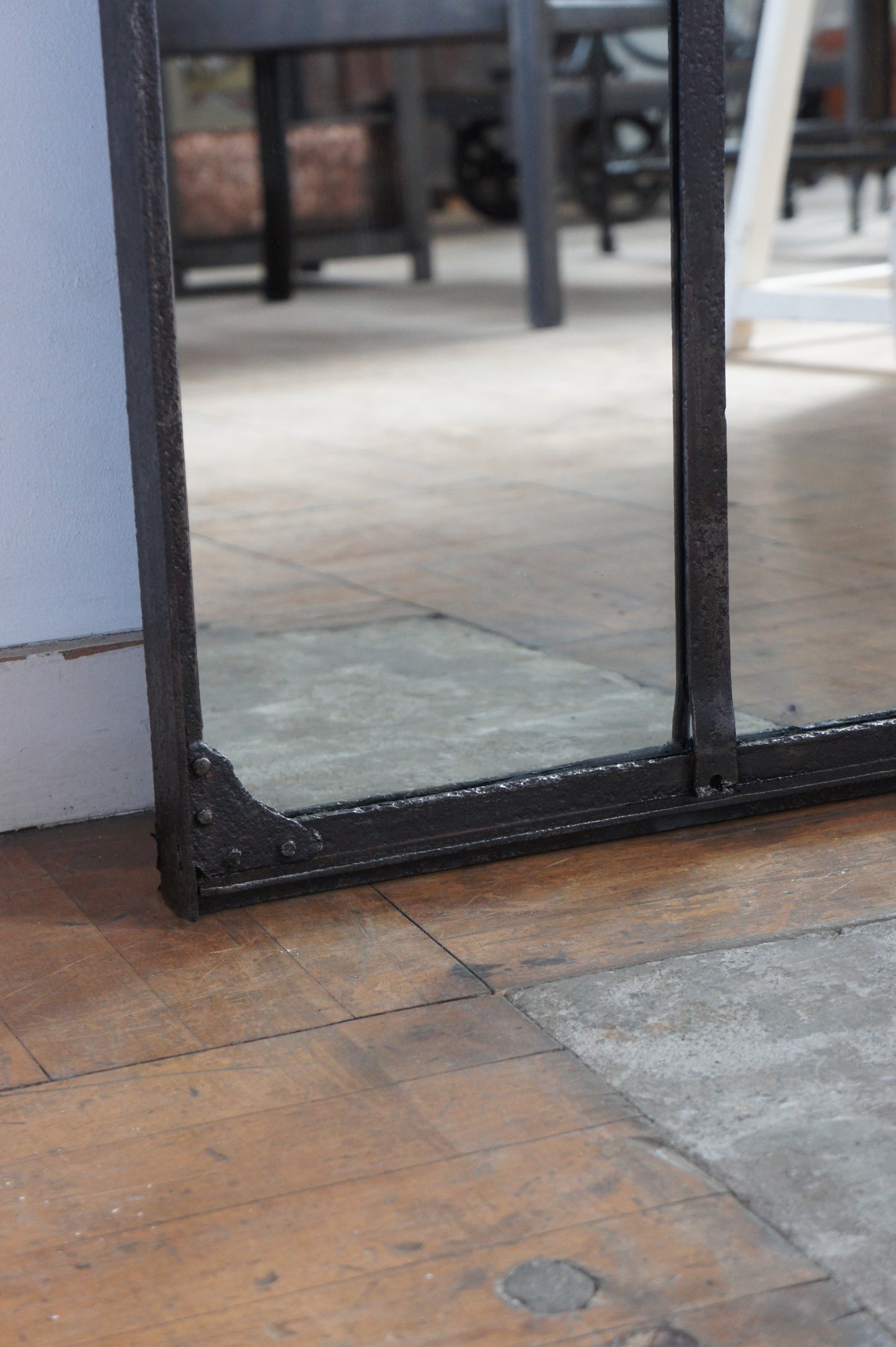 Iron window mirror 8G / A