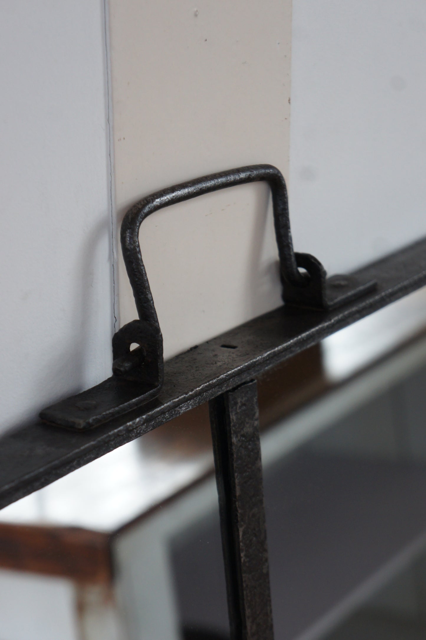 Iron window mirror 8G / A