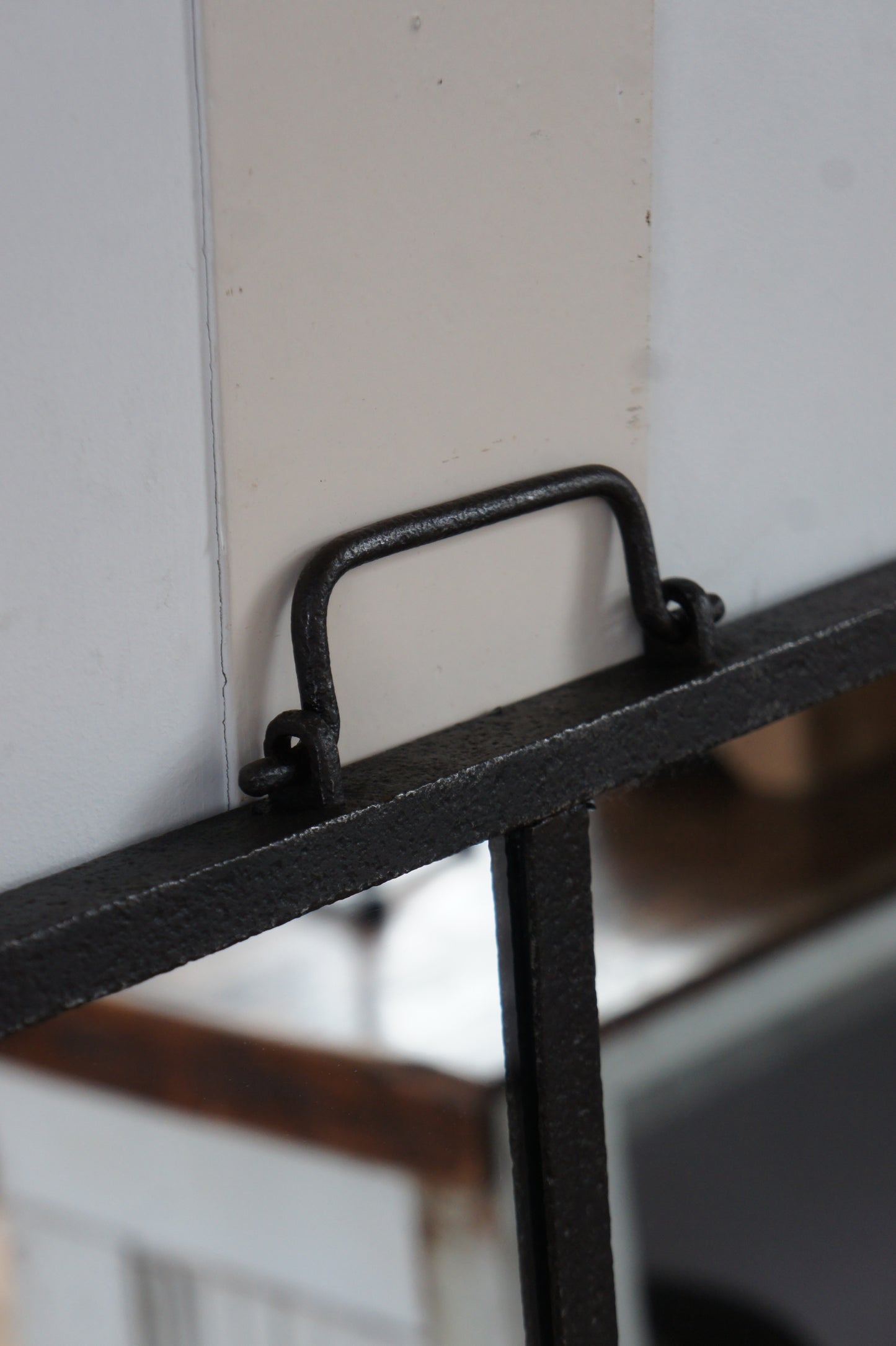 Iron window mirror 8G / B