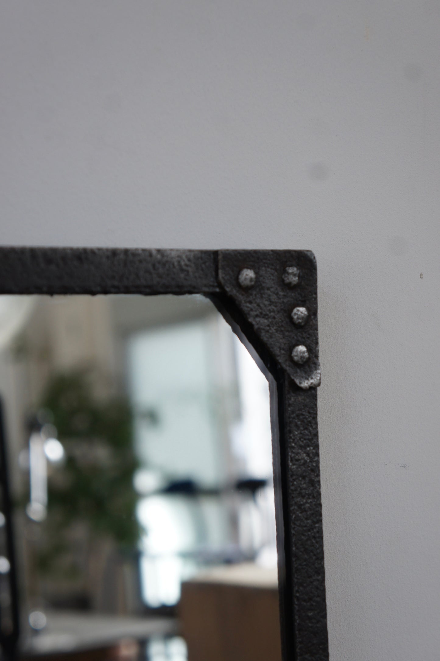 Iron window mirror 8G / B