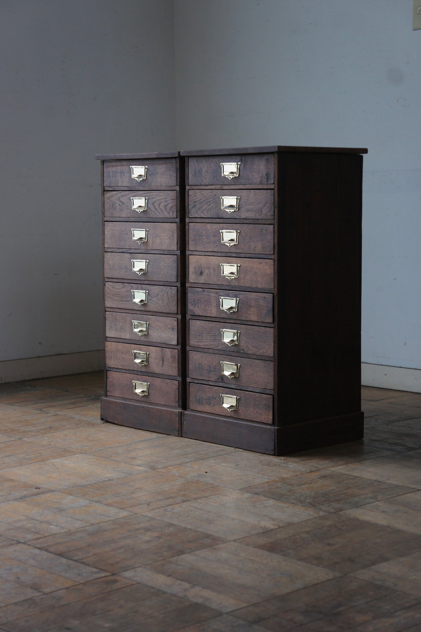 Wooden drawers cabinet 8 / 4B