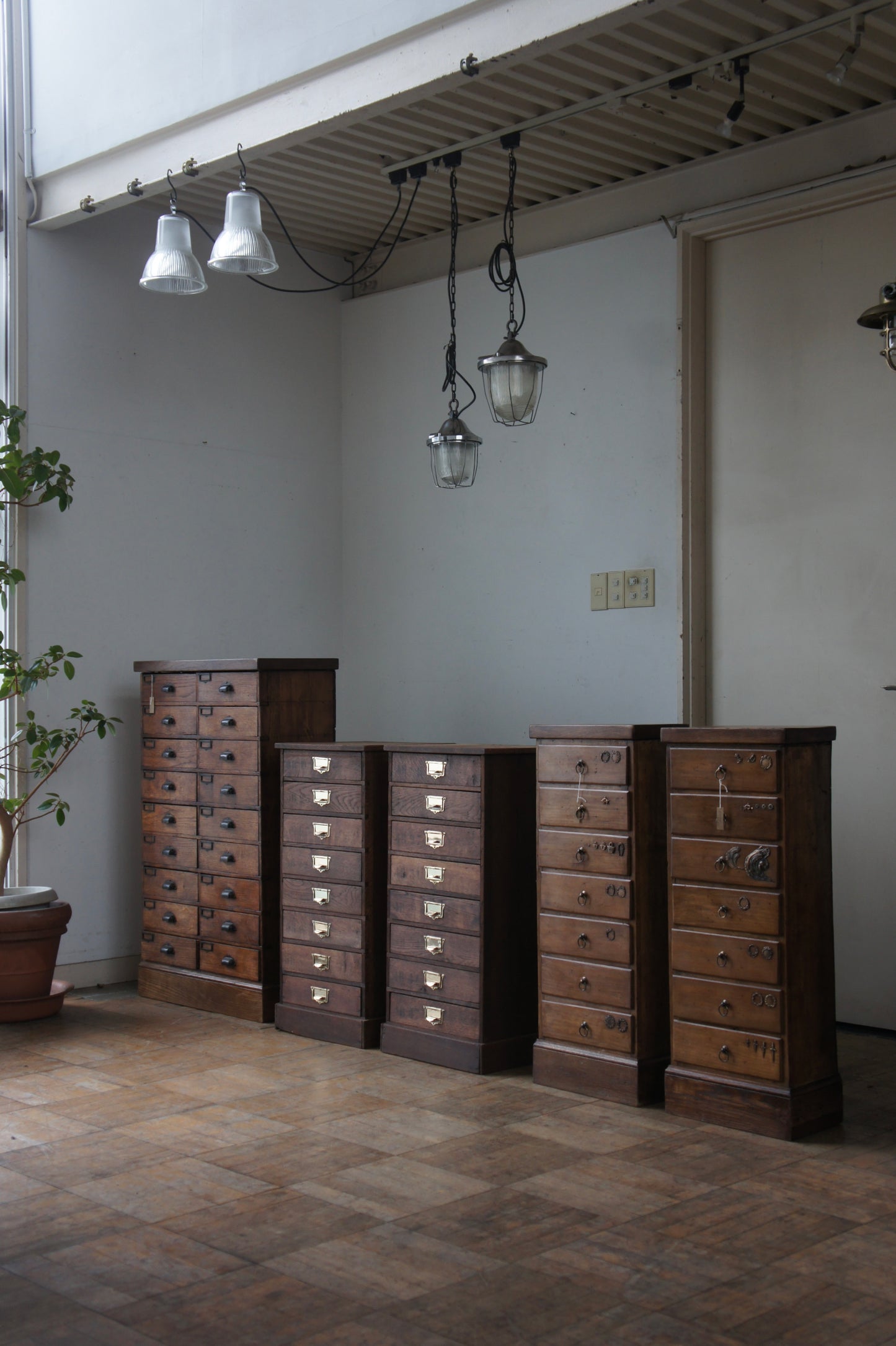 Wooden drawers cabinet 8 / 4B