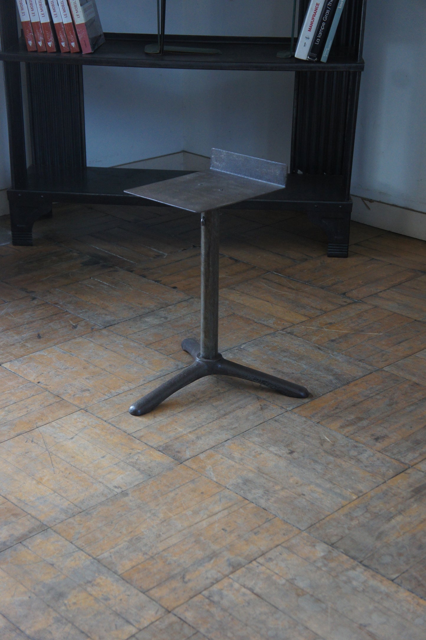 Metal stand