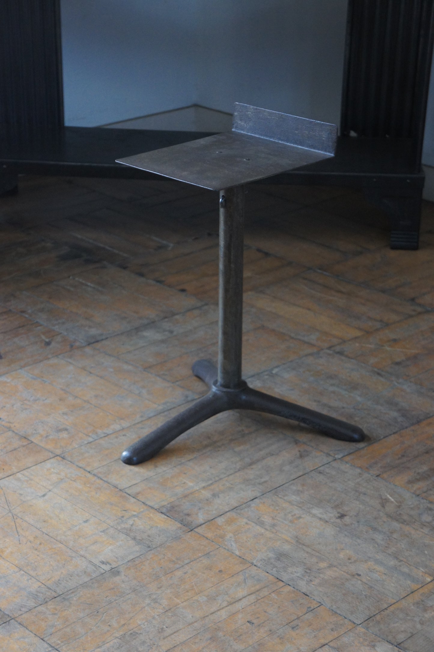 Metal stand