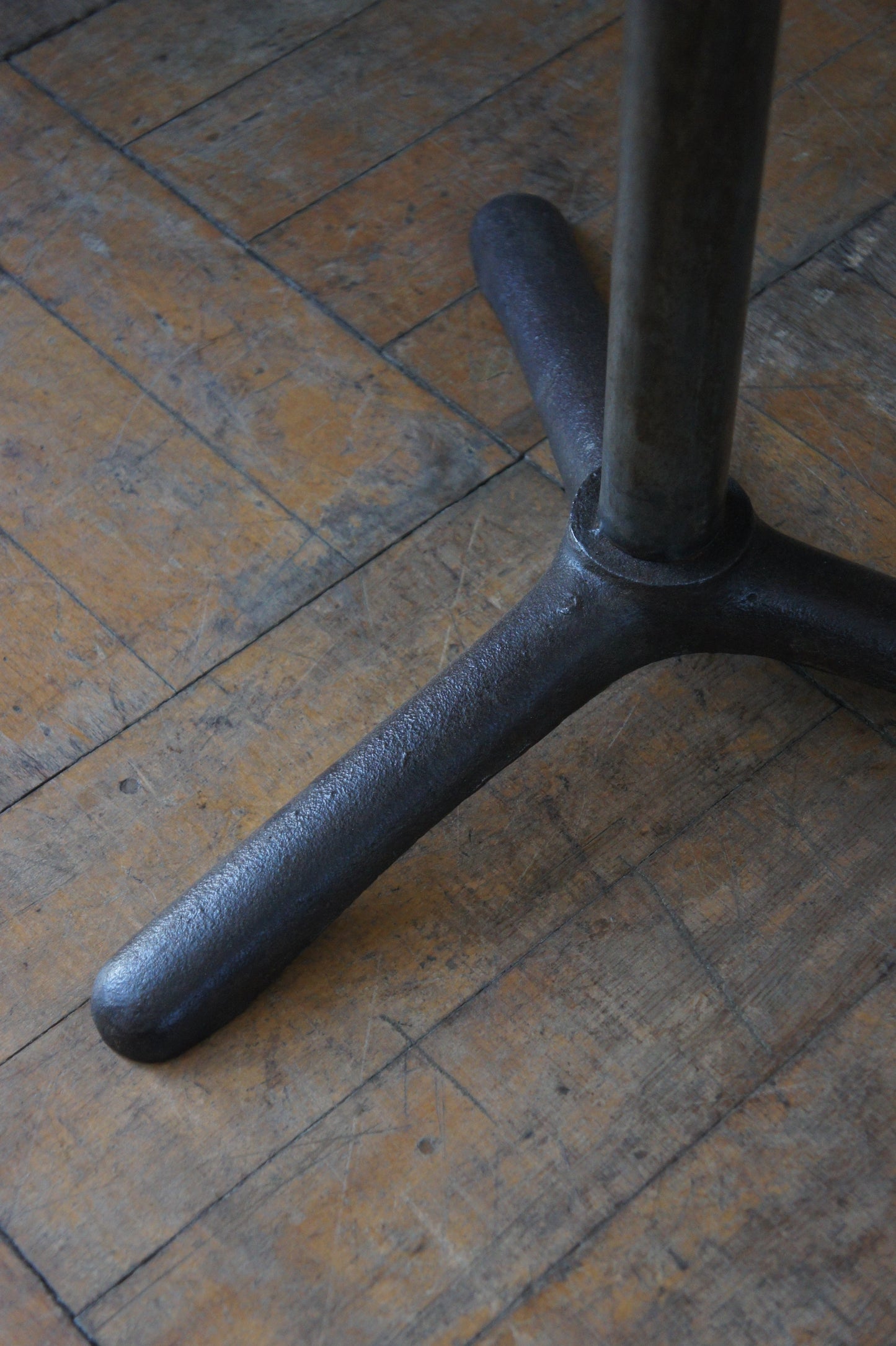Metal stand