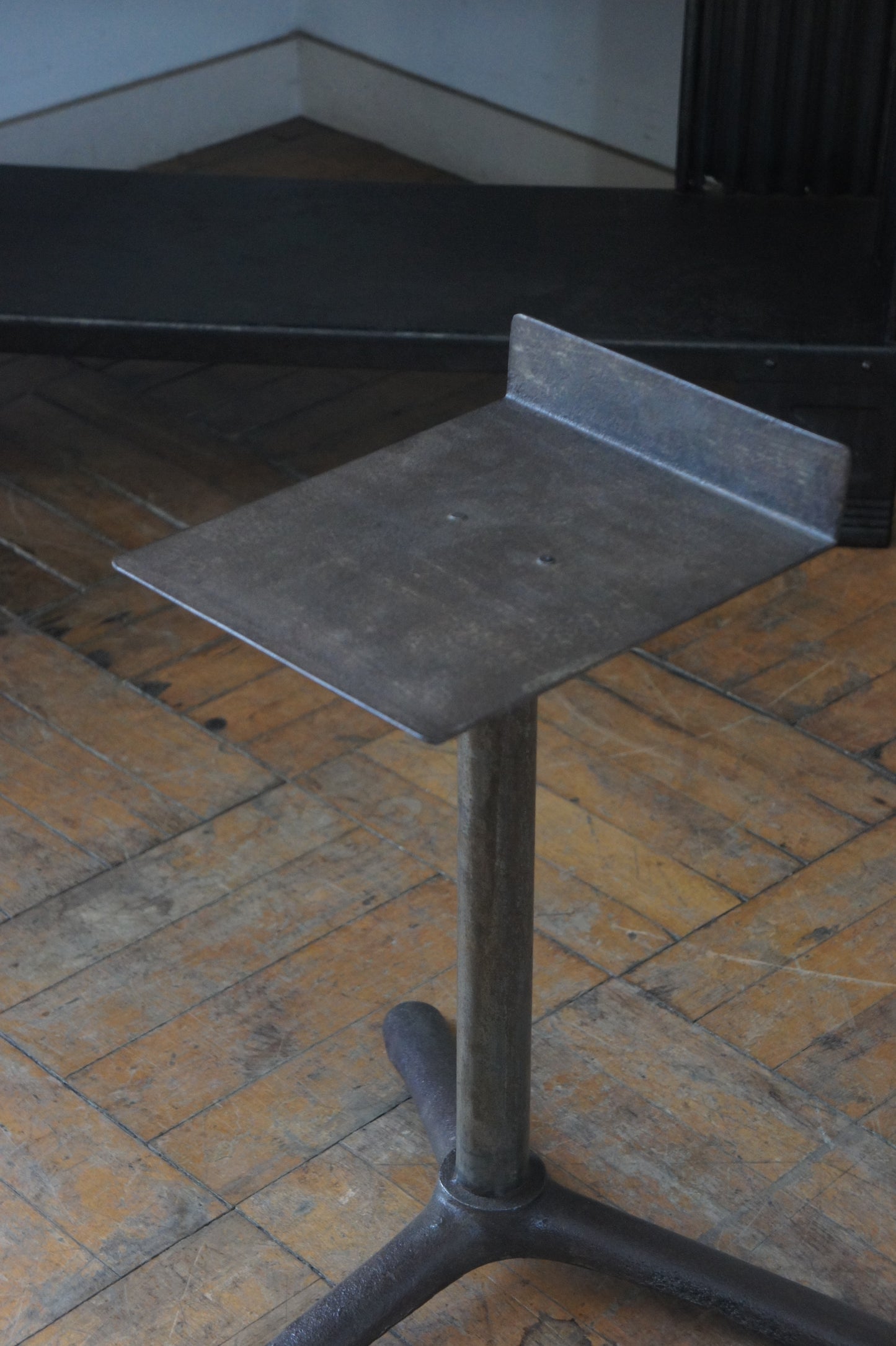 Metal stand