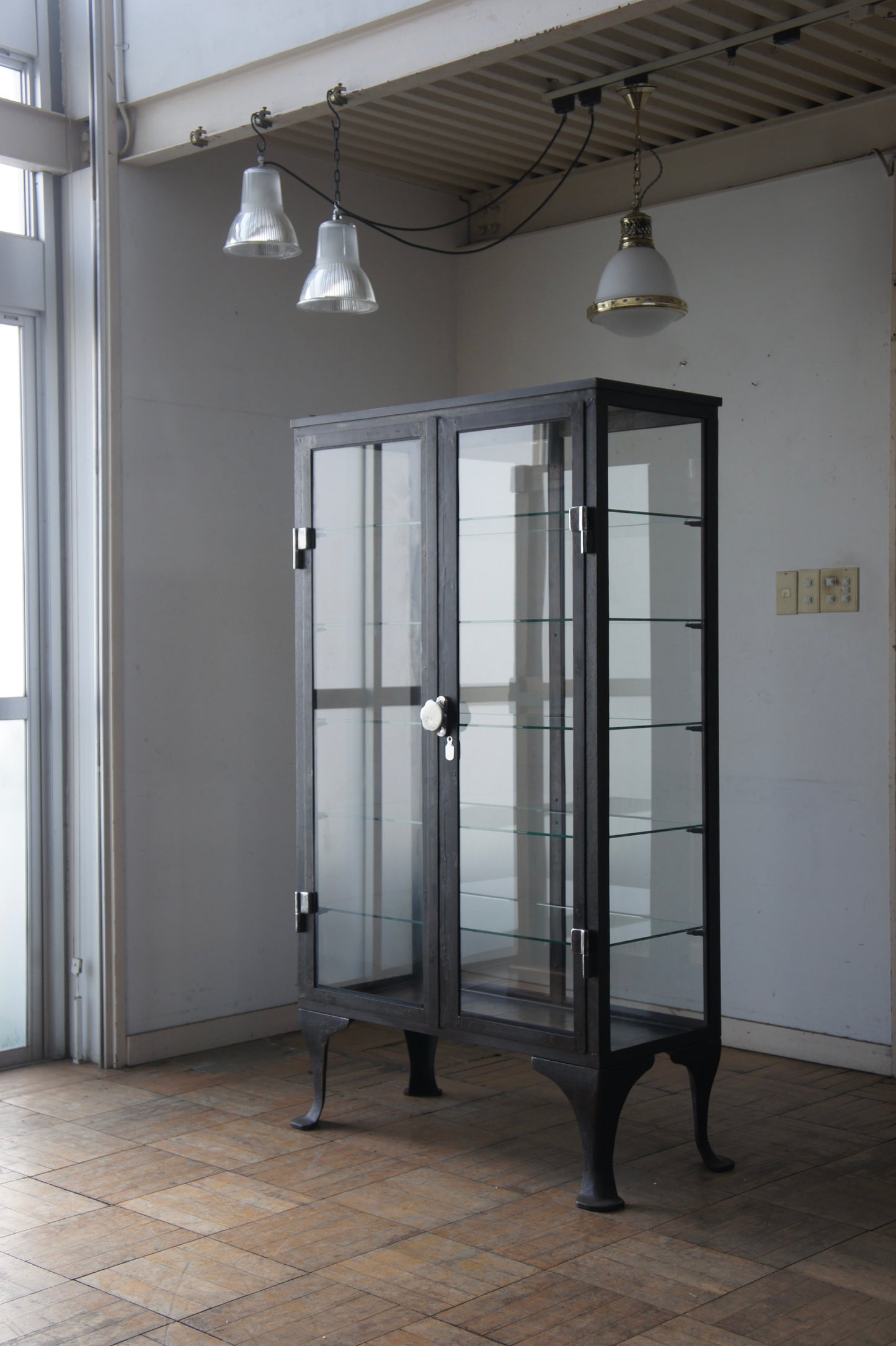 Metal glass cabinet 92