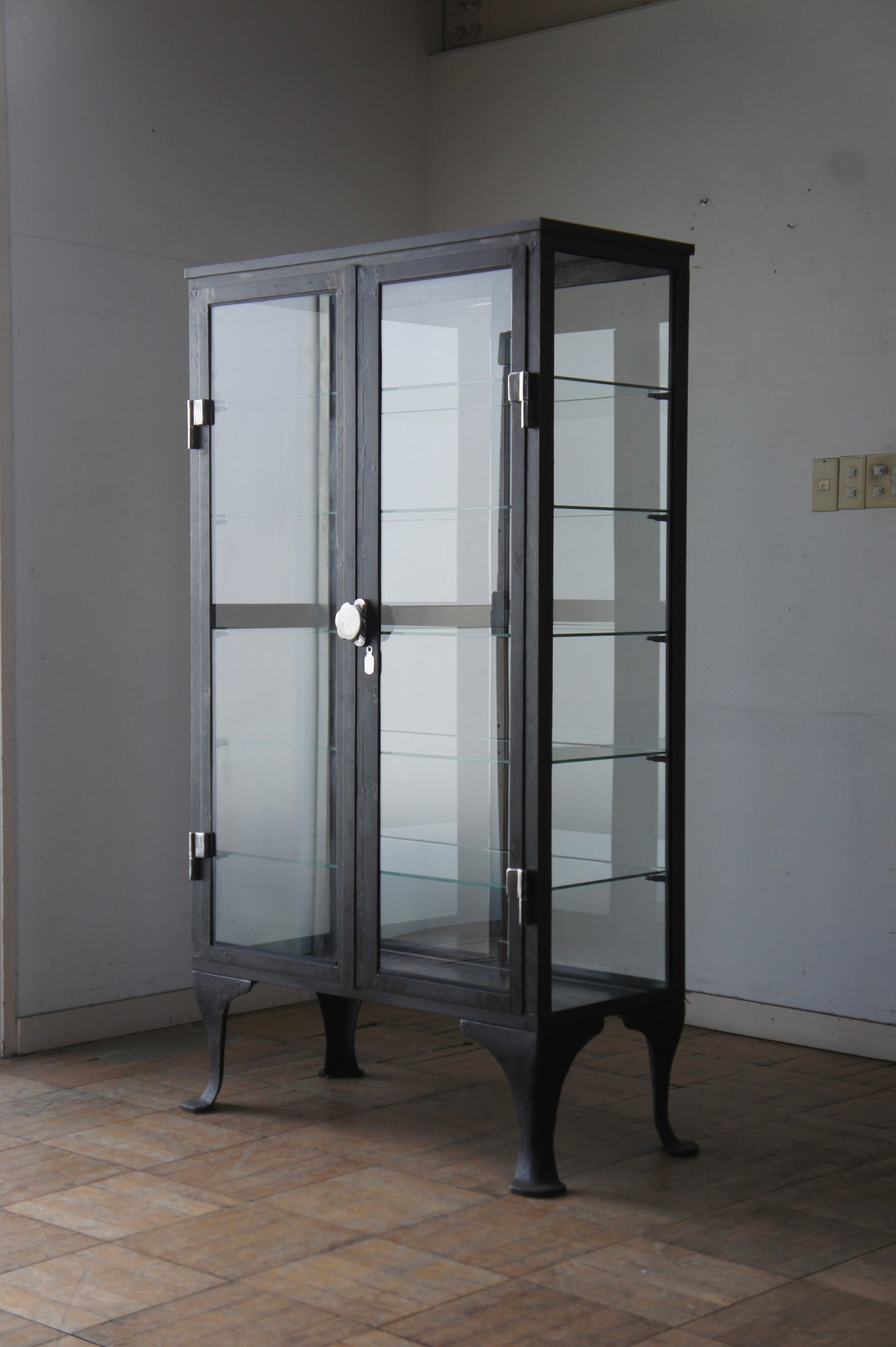 Metal glass cabinet 92