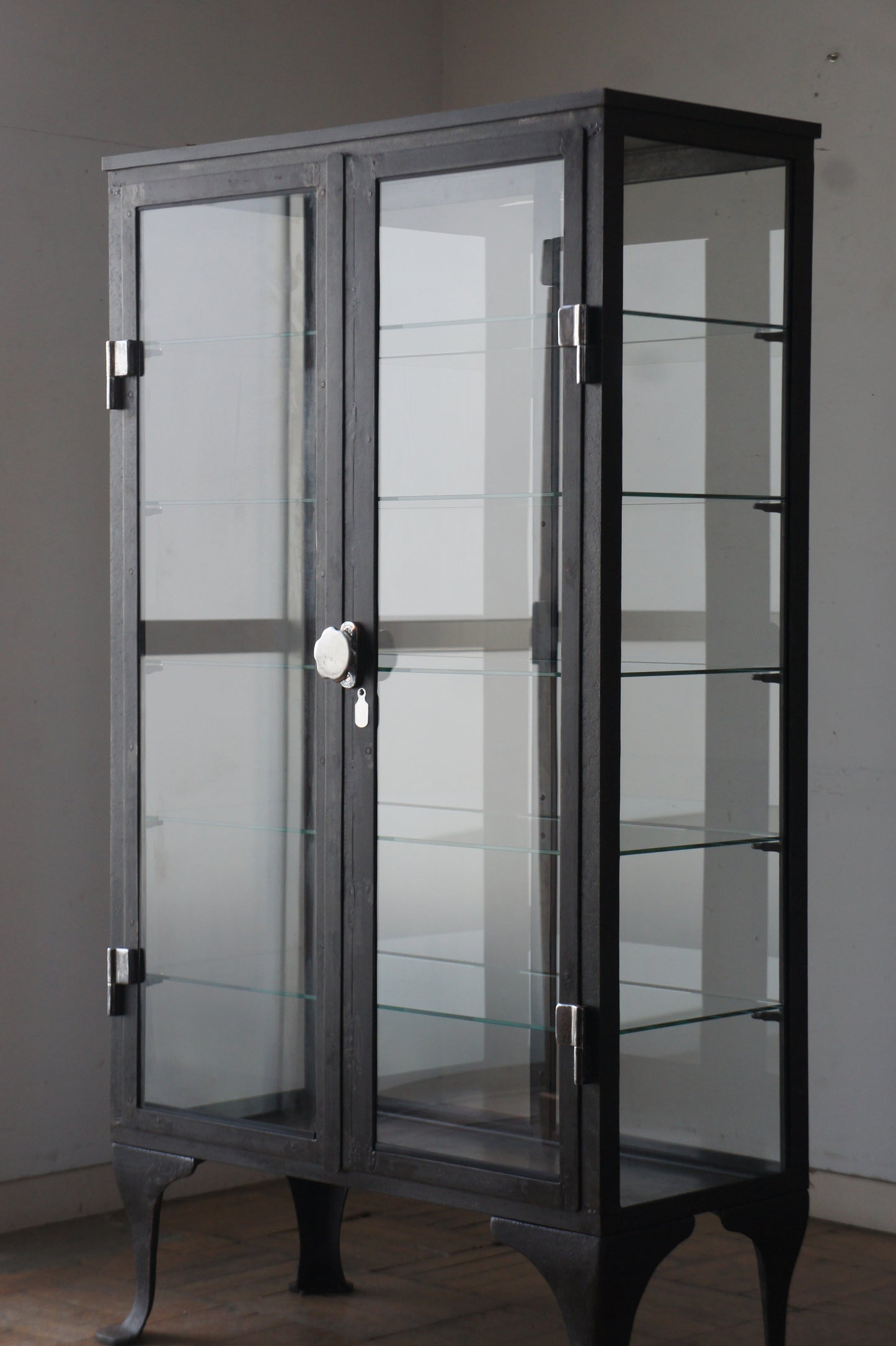 Metal glass cabinet 92