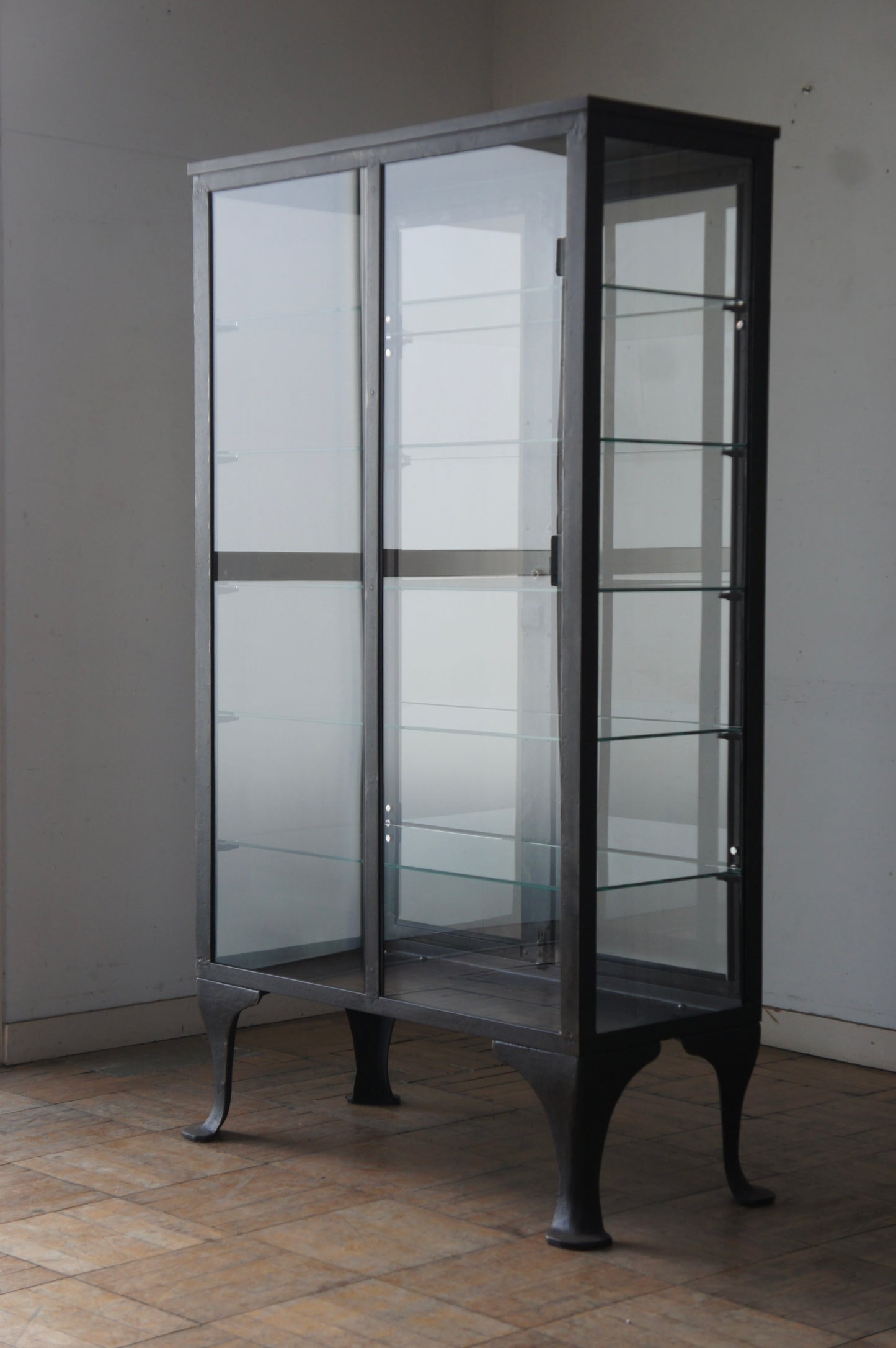 Metal glass cabinet 92