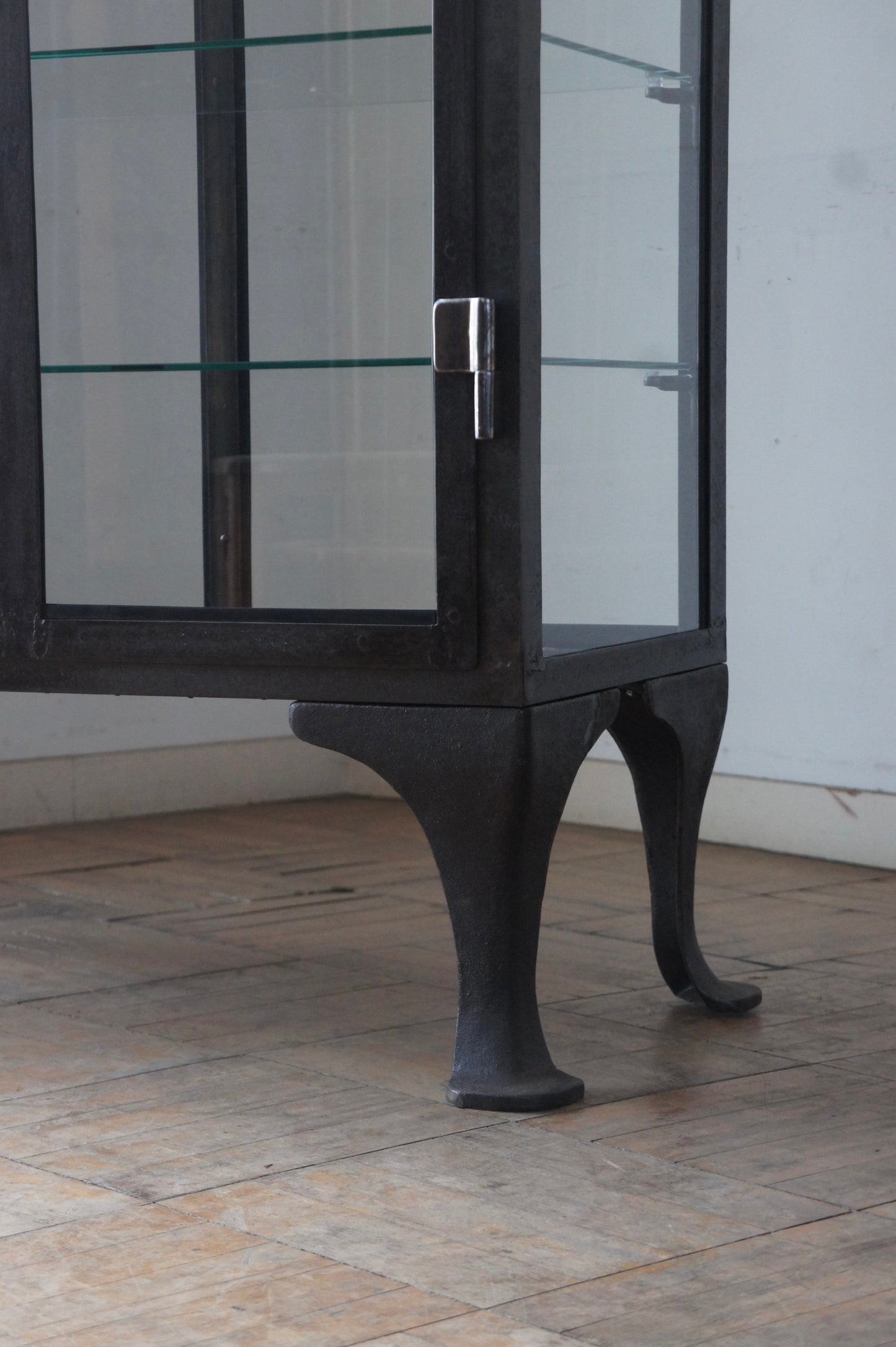 Metal glass cabinet 92