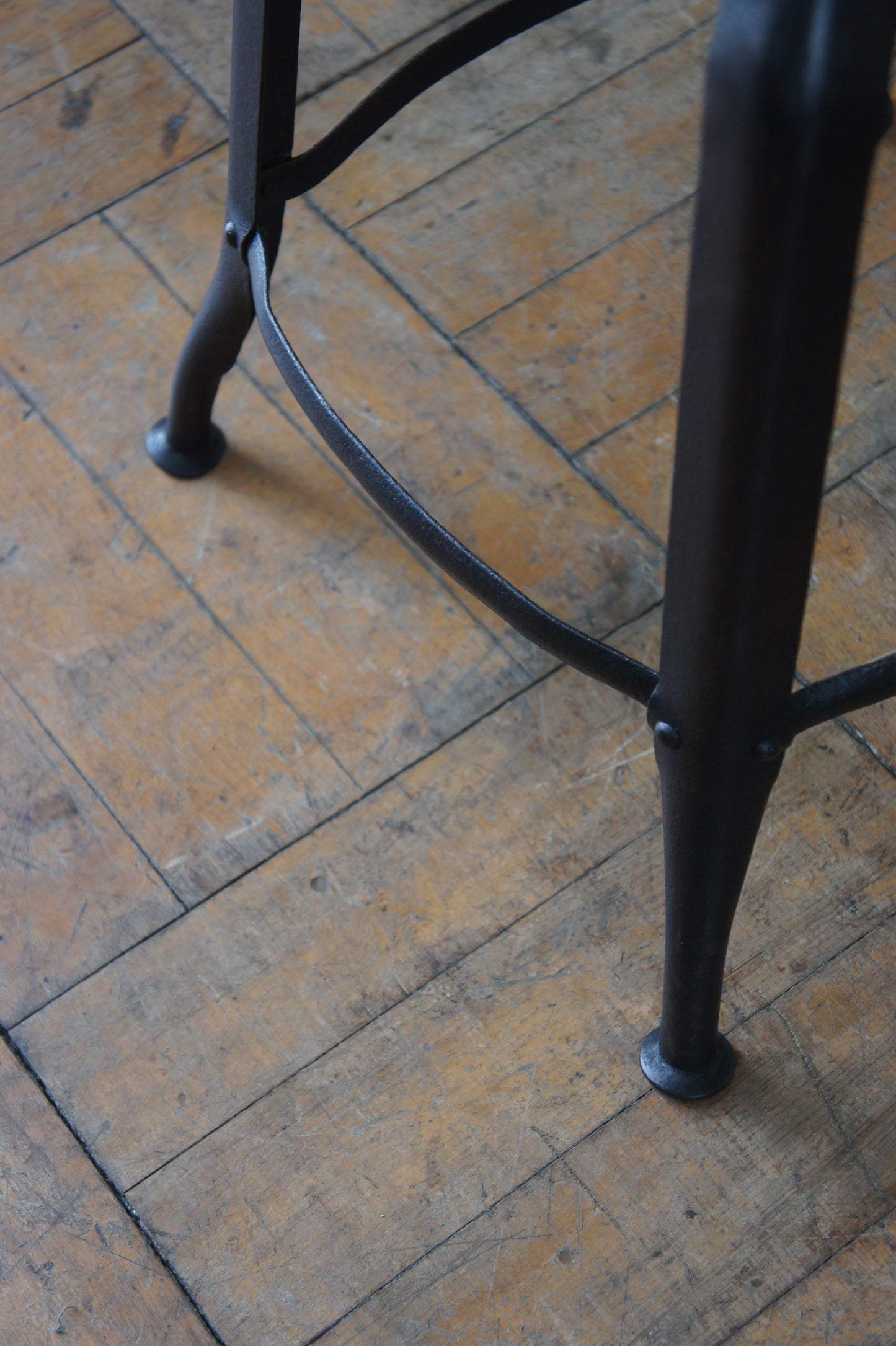 NICOLLE Stool 43